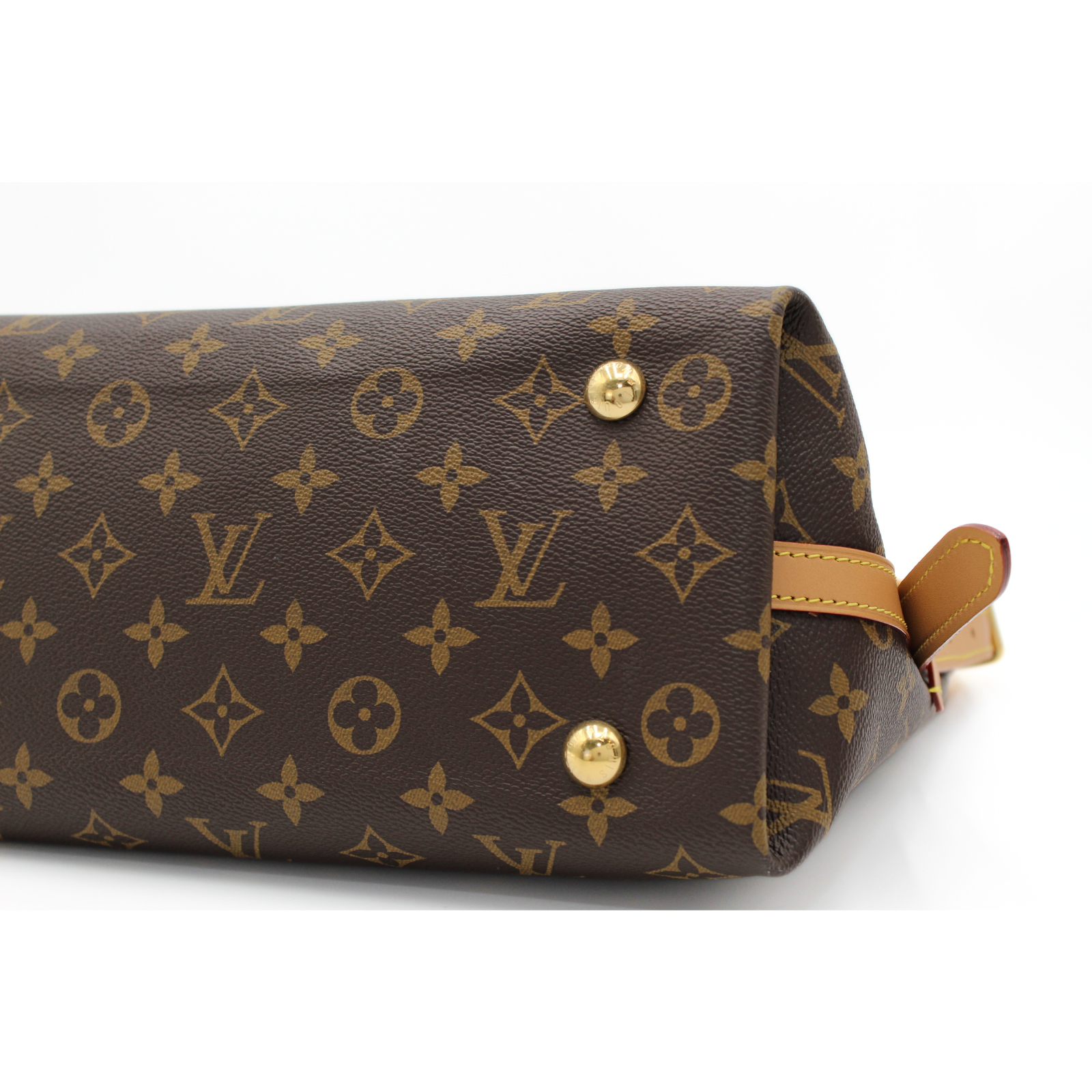 Carryall PM Monogram Shoulder Bag