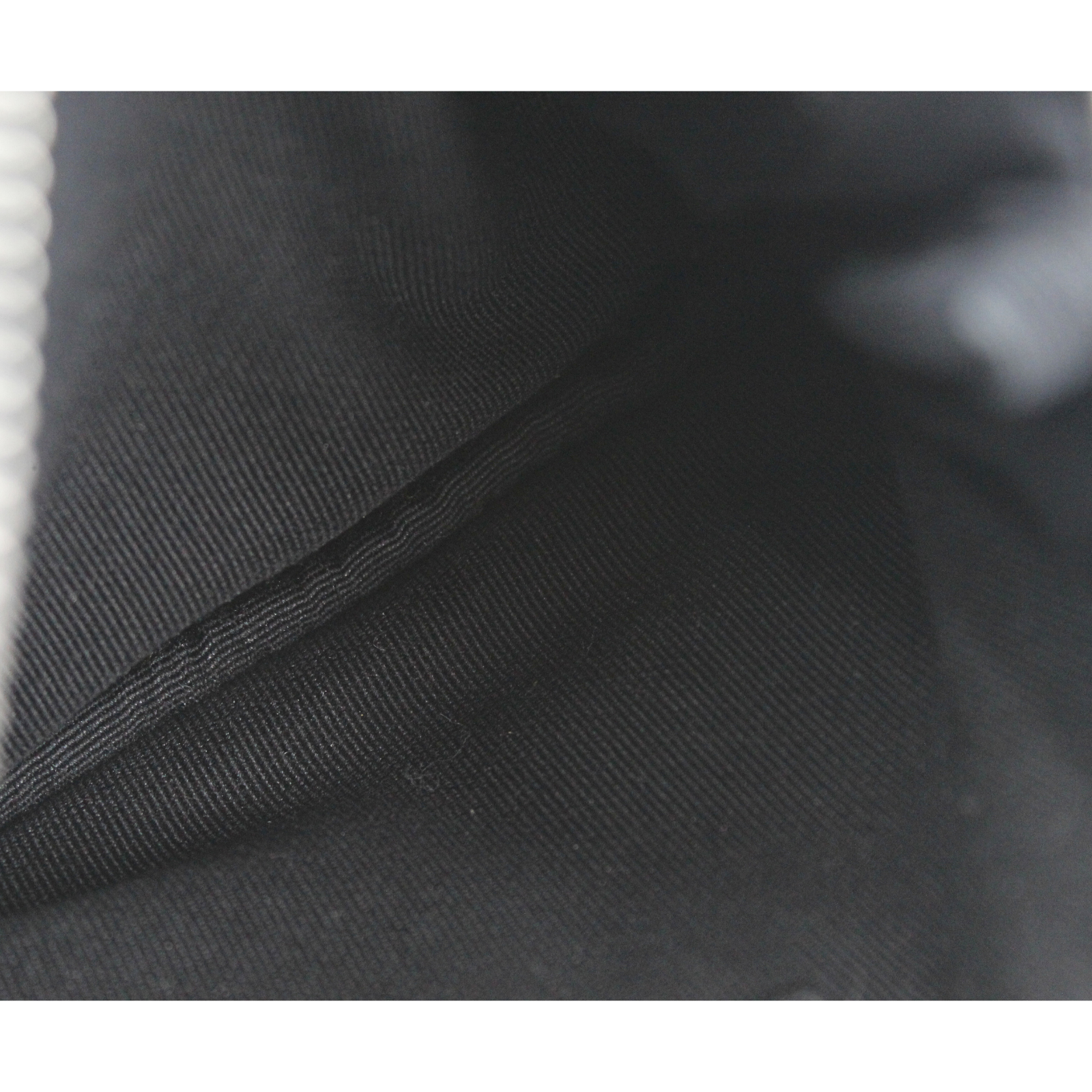 Classic Small Caviar Black Pouch