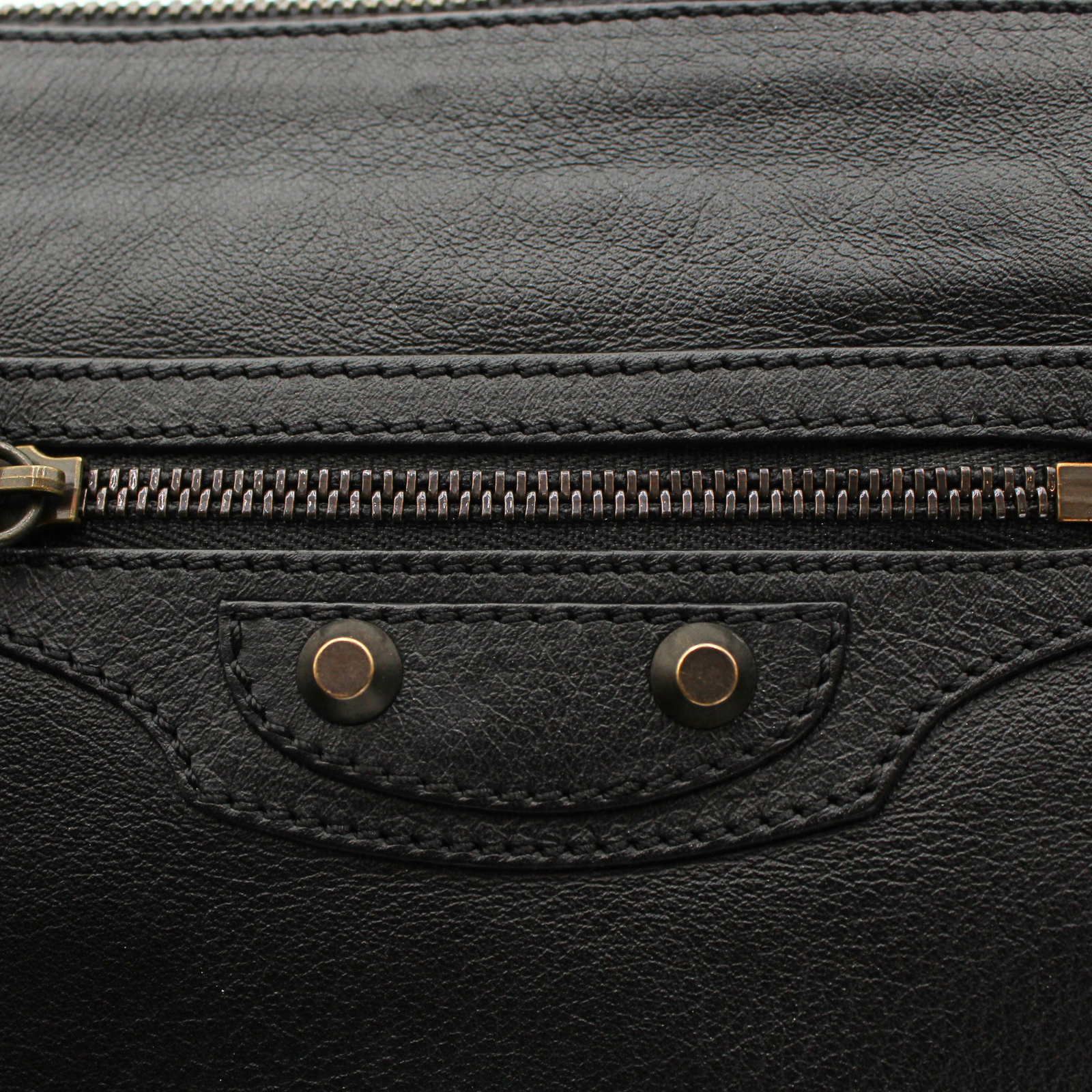 Calf Pouch