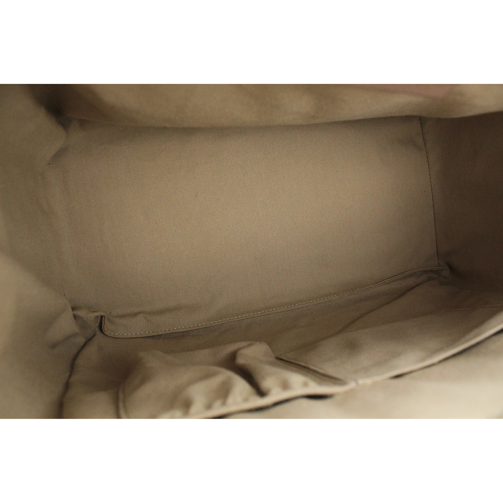 Antigona Medium Goat Handbag