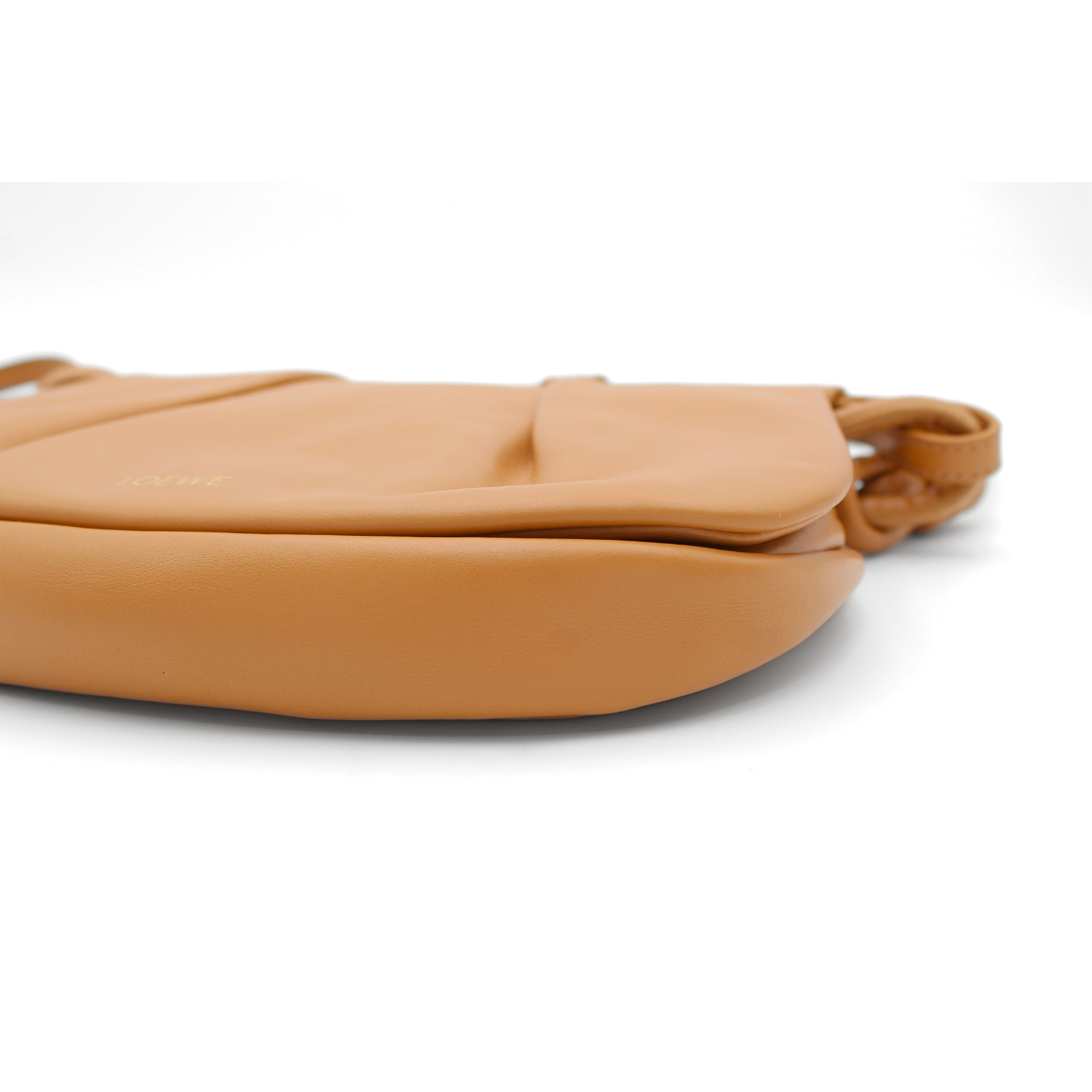 Paseo Satchel Lamb Beige Shoulder Bag