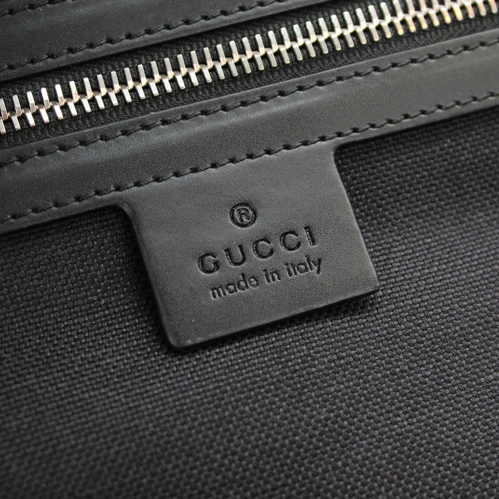 GG-Supreme Coated Cavas Shoulder Bag