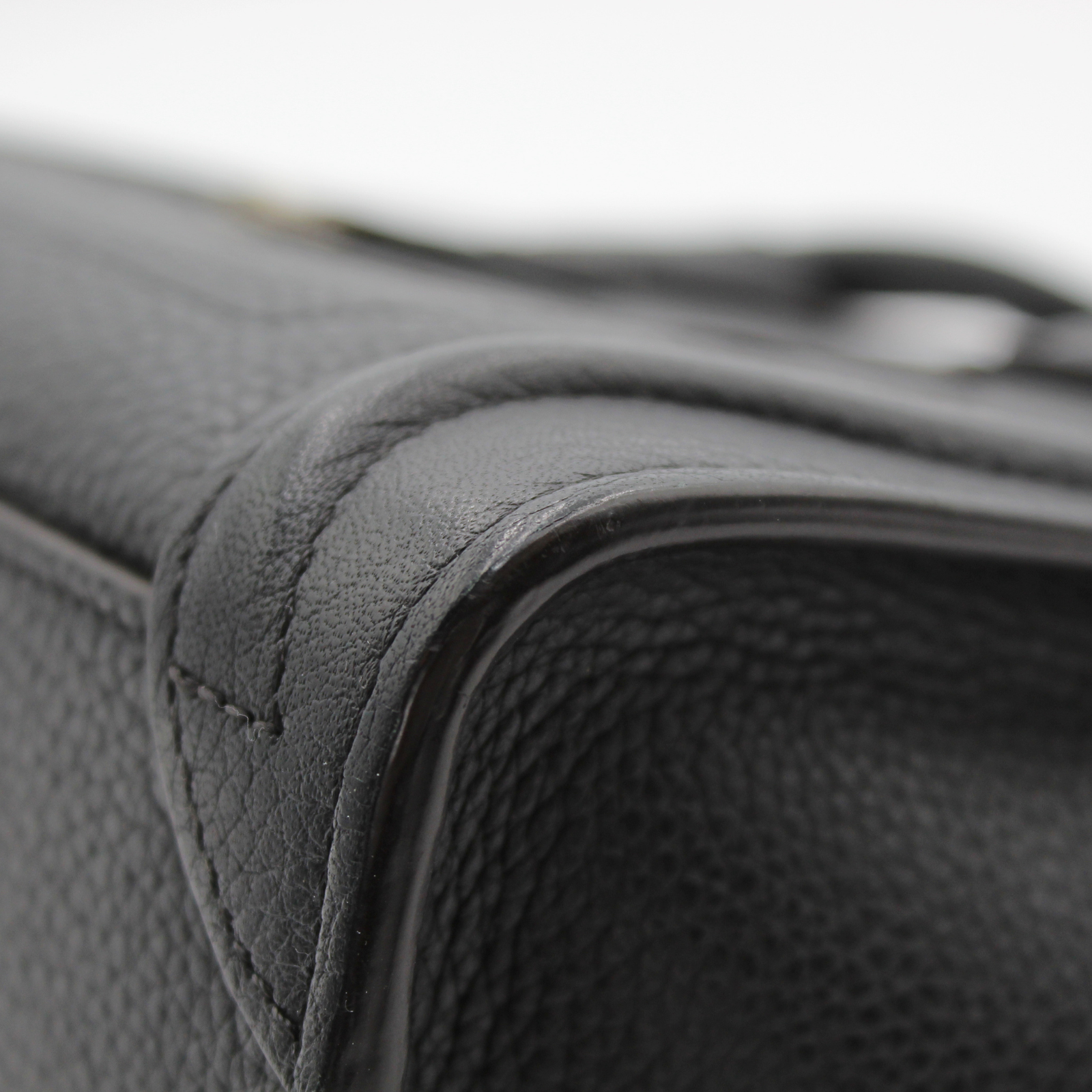 Luggage Nano Calf Black Handbag