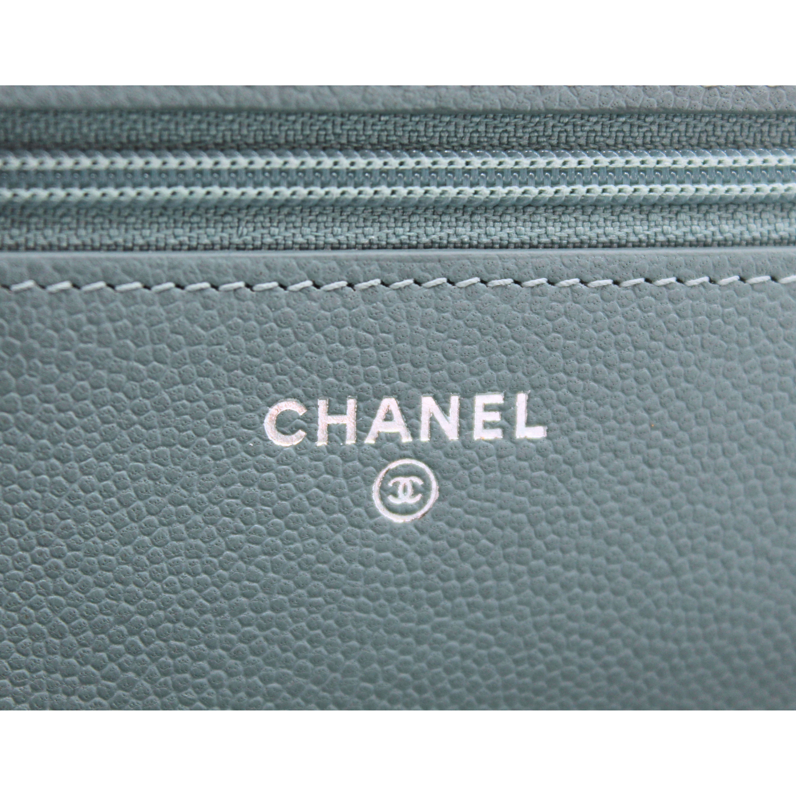 Classic Caviar Blue Wallet on Chain