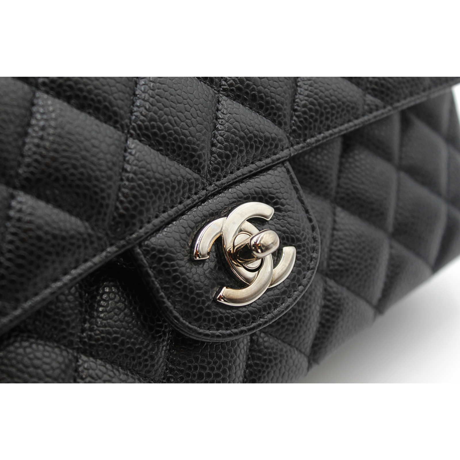 Classic Caviar Black Shoulder Bag