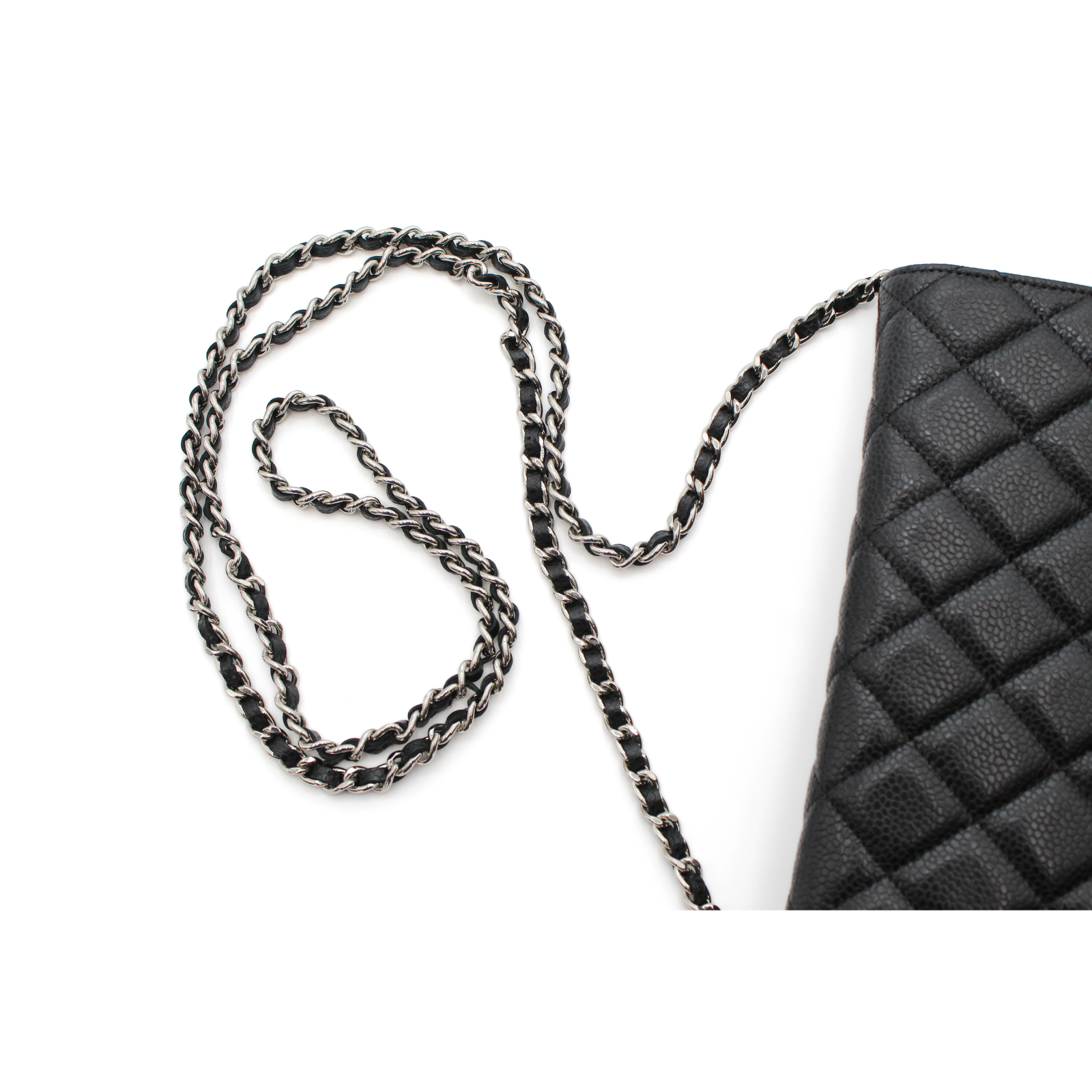 Classic Caviar Black Wallet on Chain
