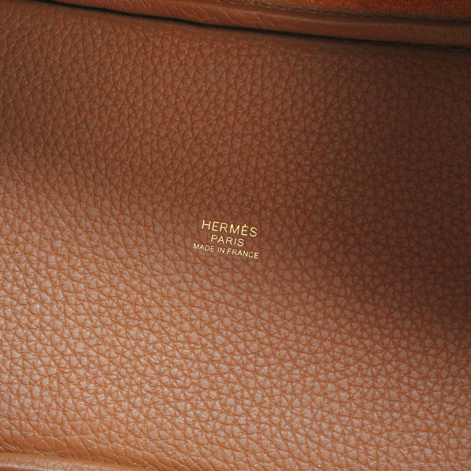 Picotin Lock 18 Taurillon Clemence Gold Handbag