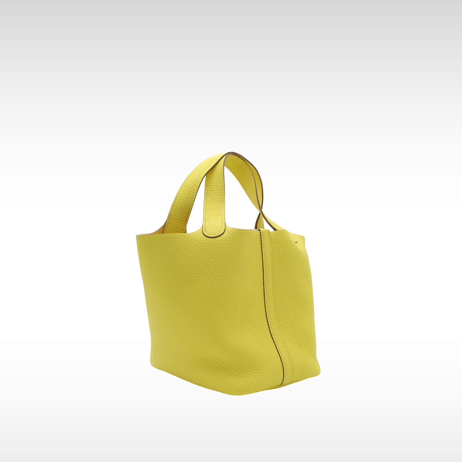 Picotin Lock 18 Taurillon Clemence Lime Handbag