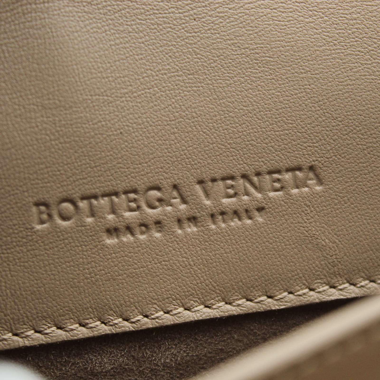 Montebello Mini Intrecciato Lamb Beige Shoulder Bag