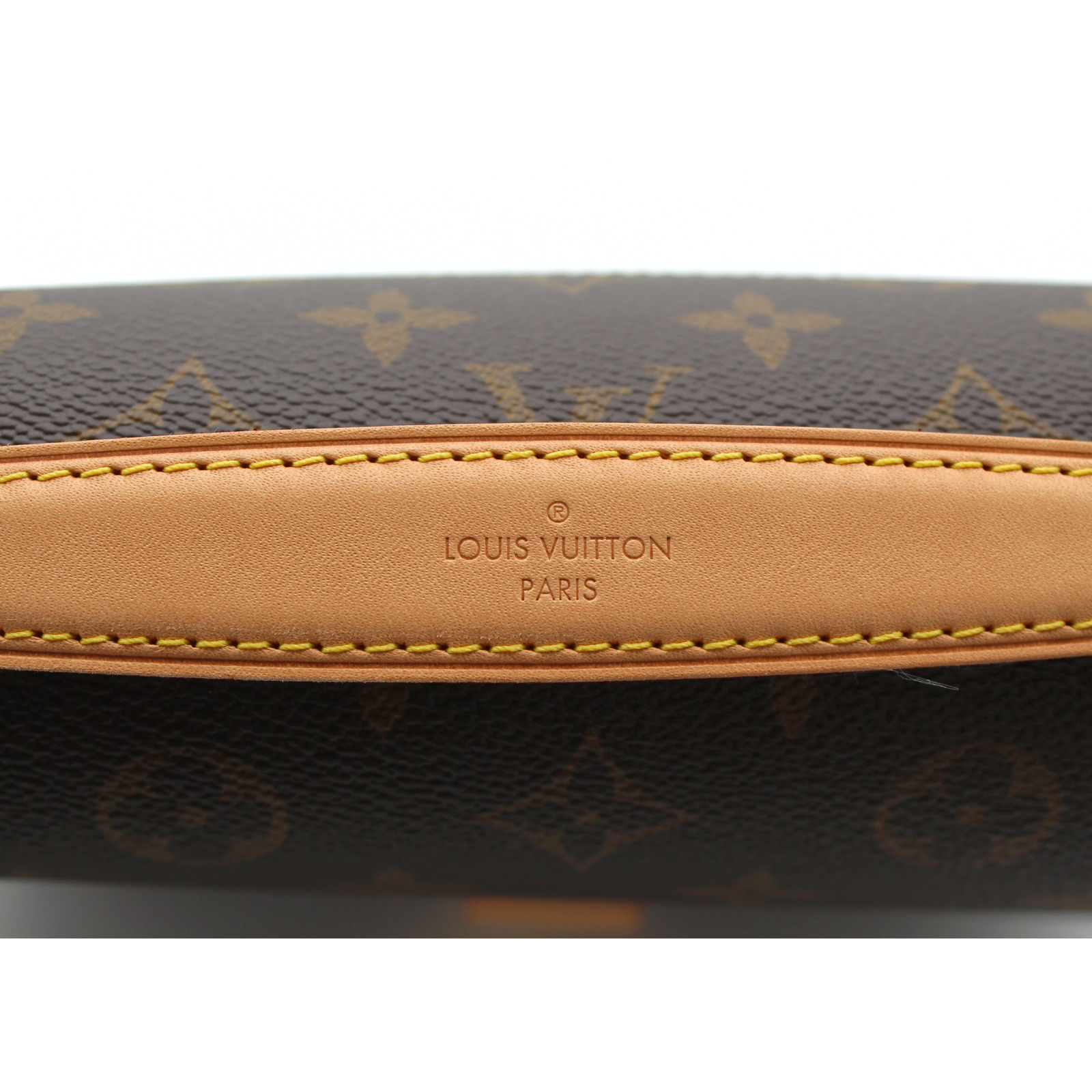 Pochette Metis MM Monogram Coated Canvas Marron Handbag