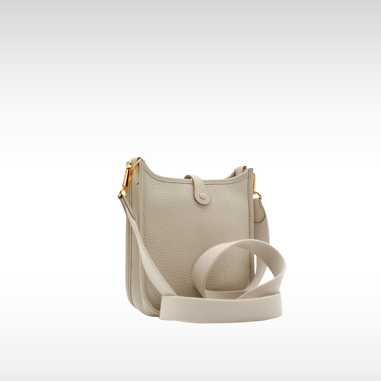 Evelyne Amazone 16 Taurillon Clemence Beton Crossbody Bag