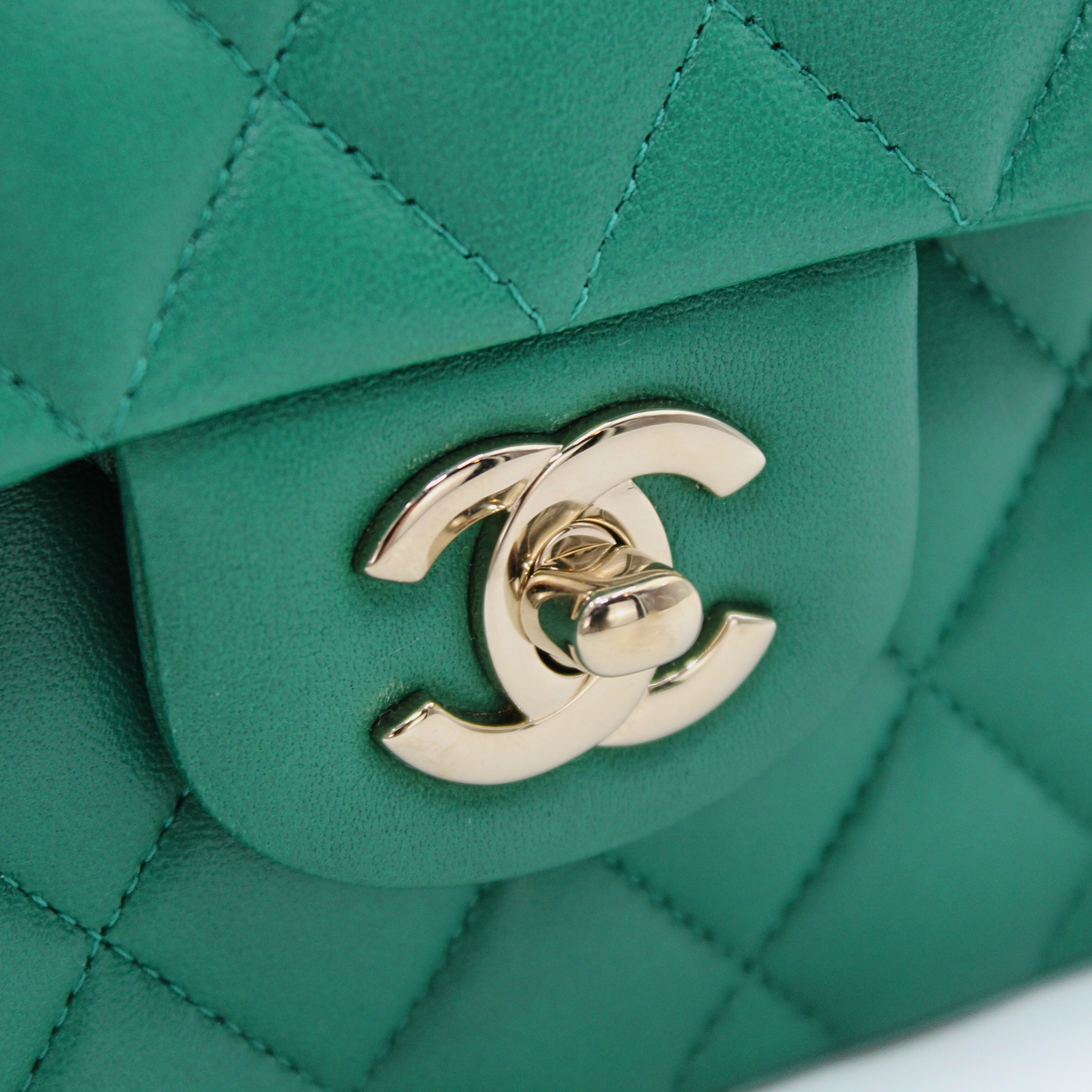 Classic Small Lamb Green Crossbody Bag
