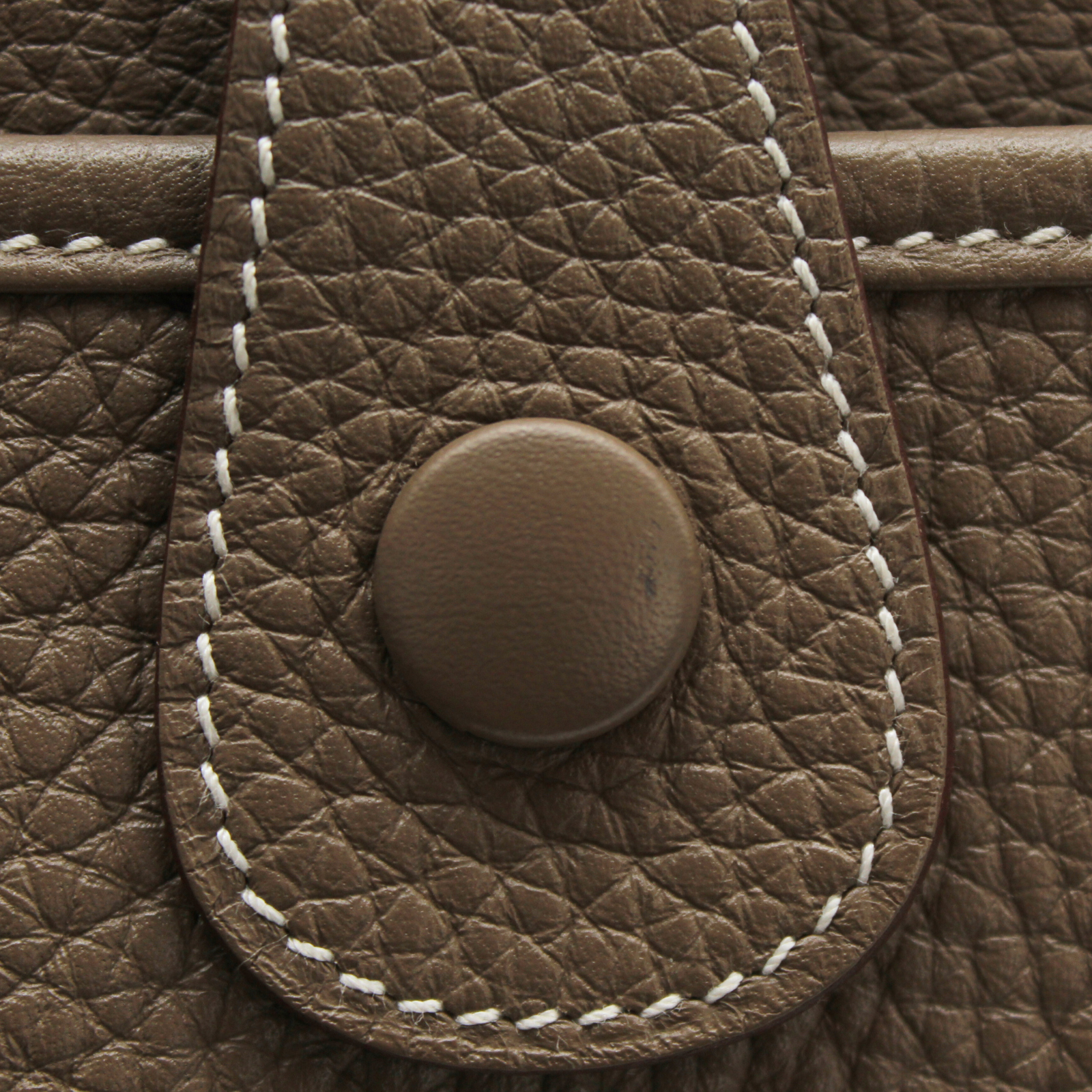 Evelyne III GM Taurillon Clemence Etoupe Crossbody Bag