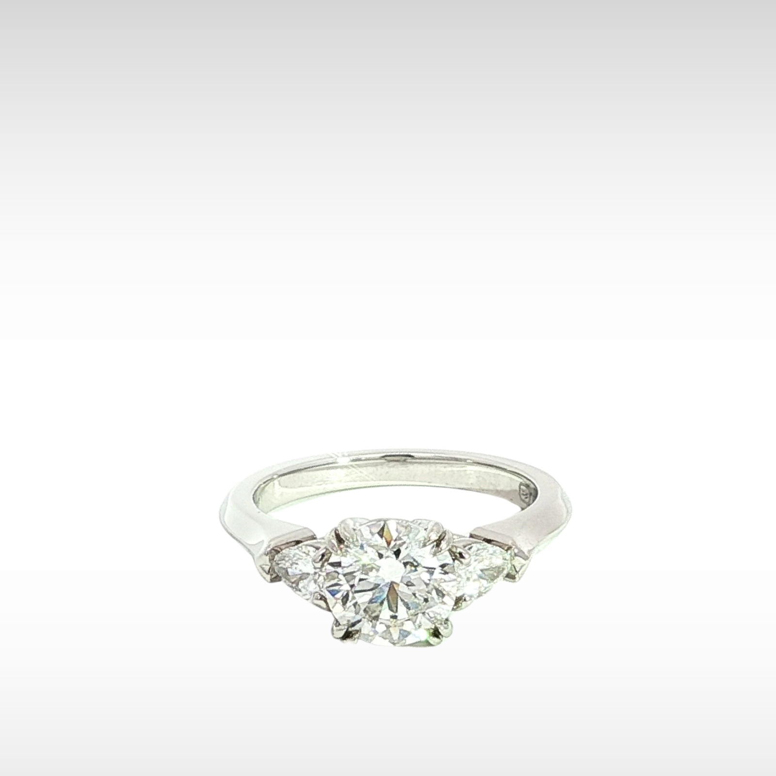 Diamond Ring Platinum 49 / 5