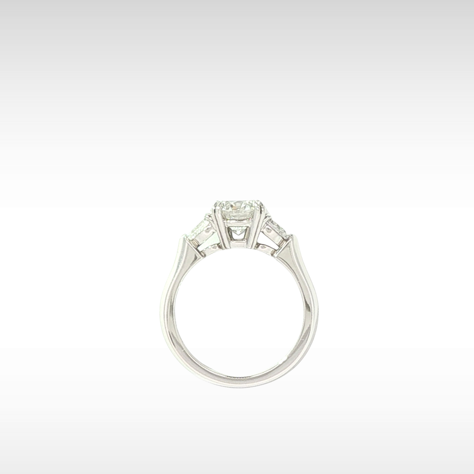 Diamond Ring Platinum 49 / 5
