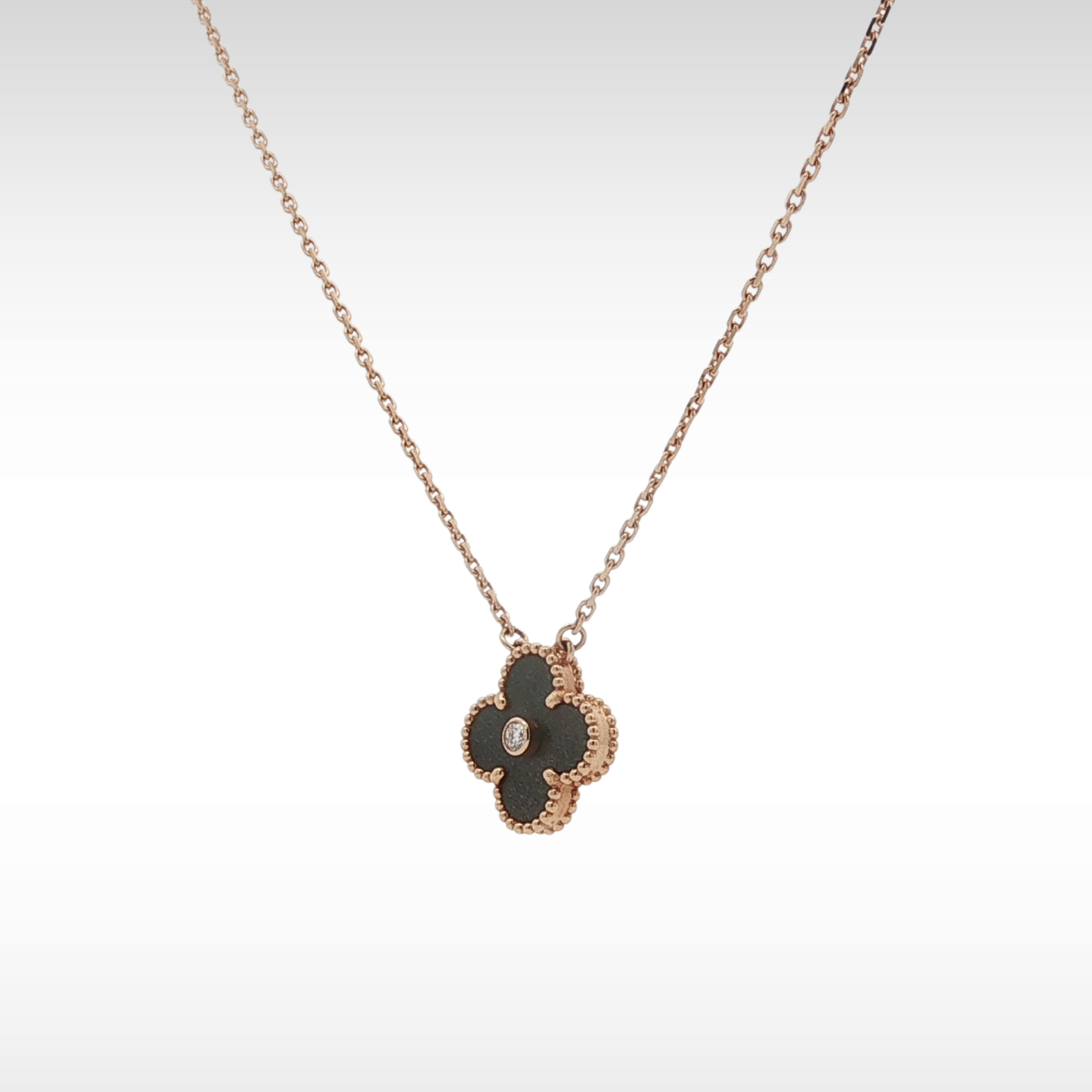 2023 Holiday Vintage Alhambra Necklace