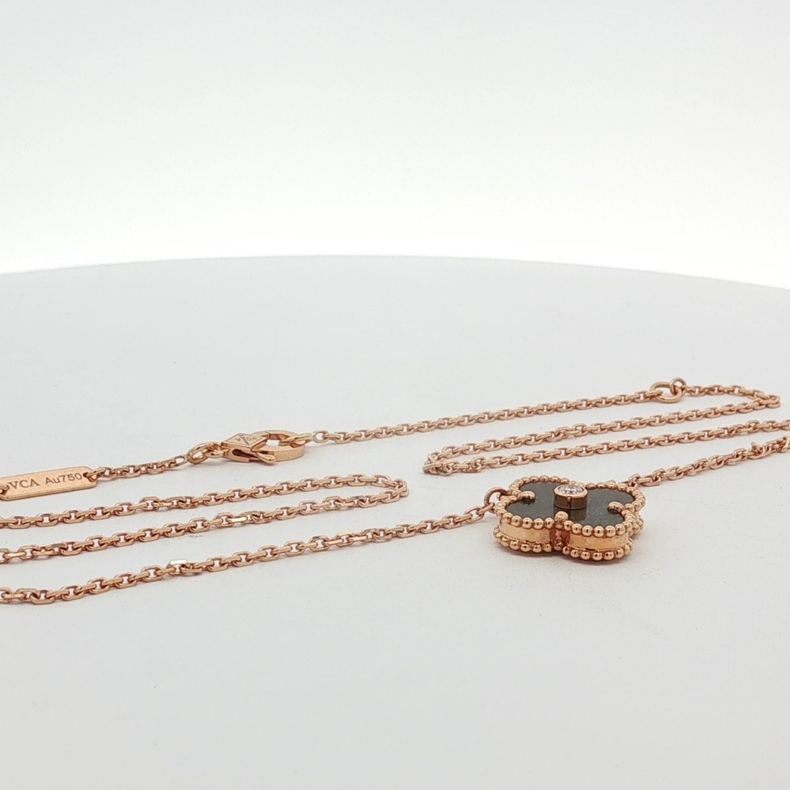 2023 Holiday Vintage Alhambra Necklace