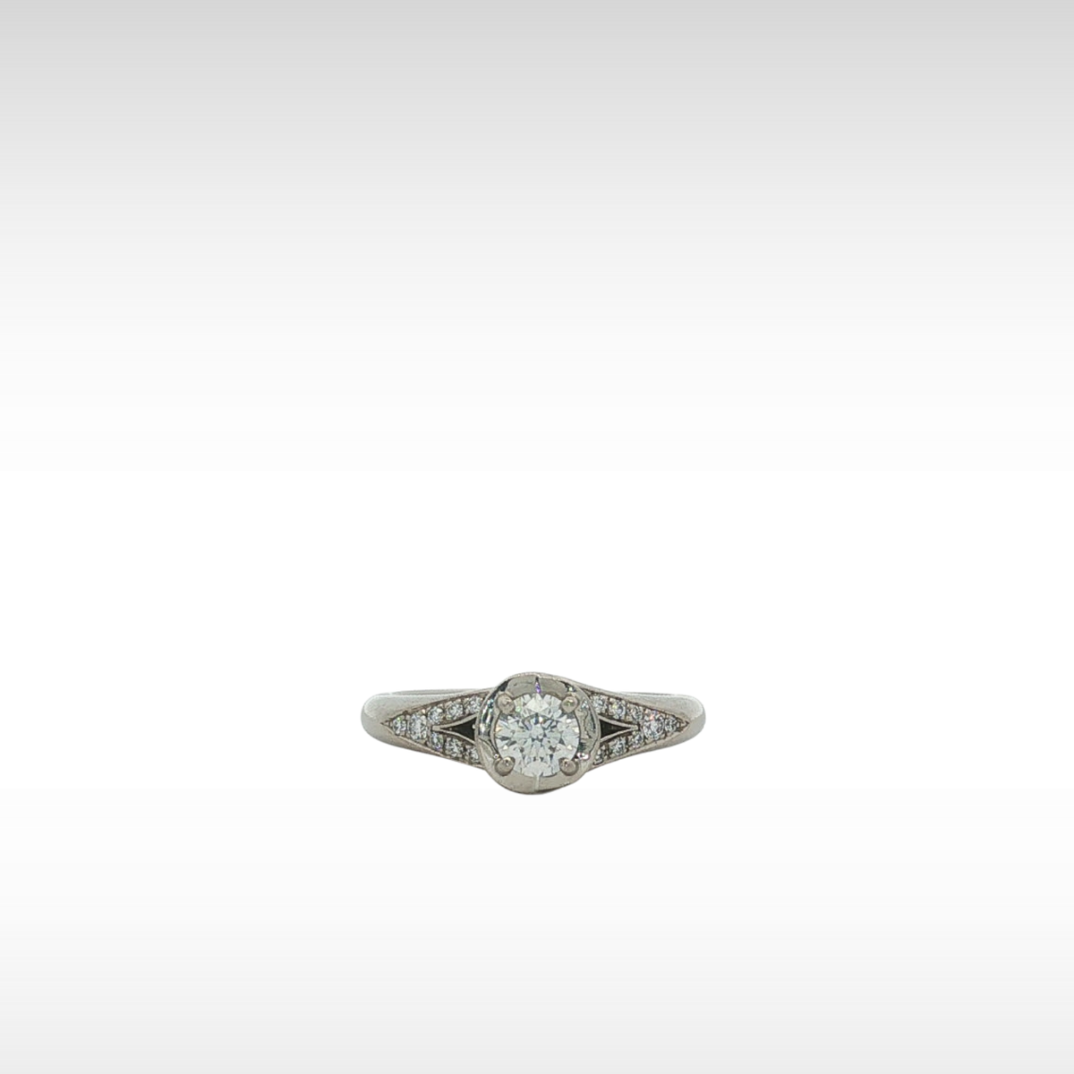 Incontro d'Amore Platinum Ring 5.25/50