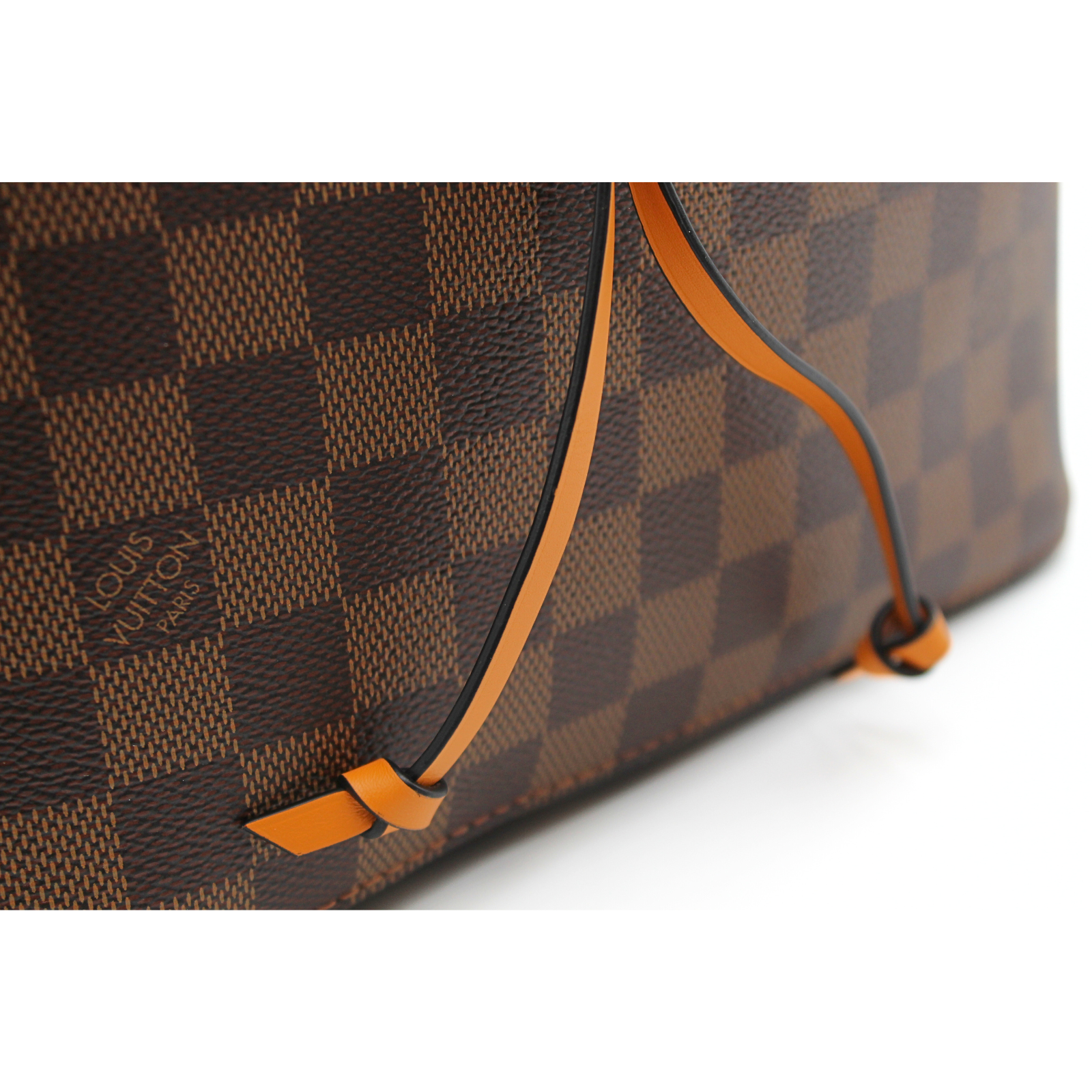 Neonoe MM Damier Shoulder Bag