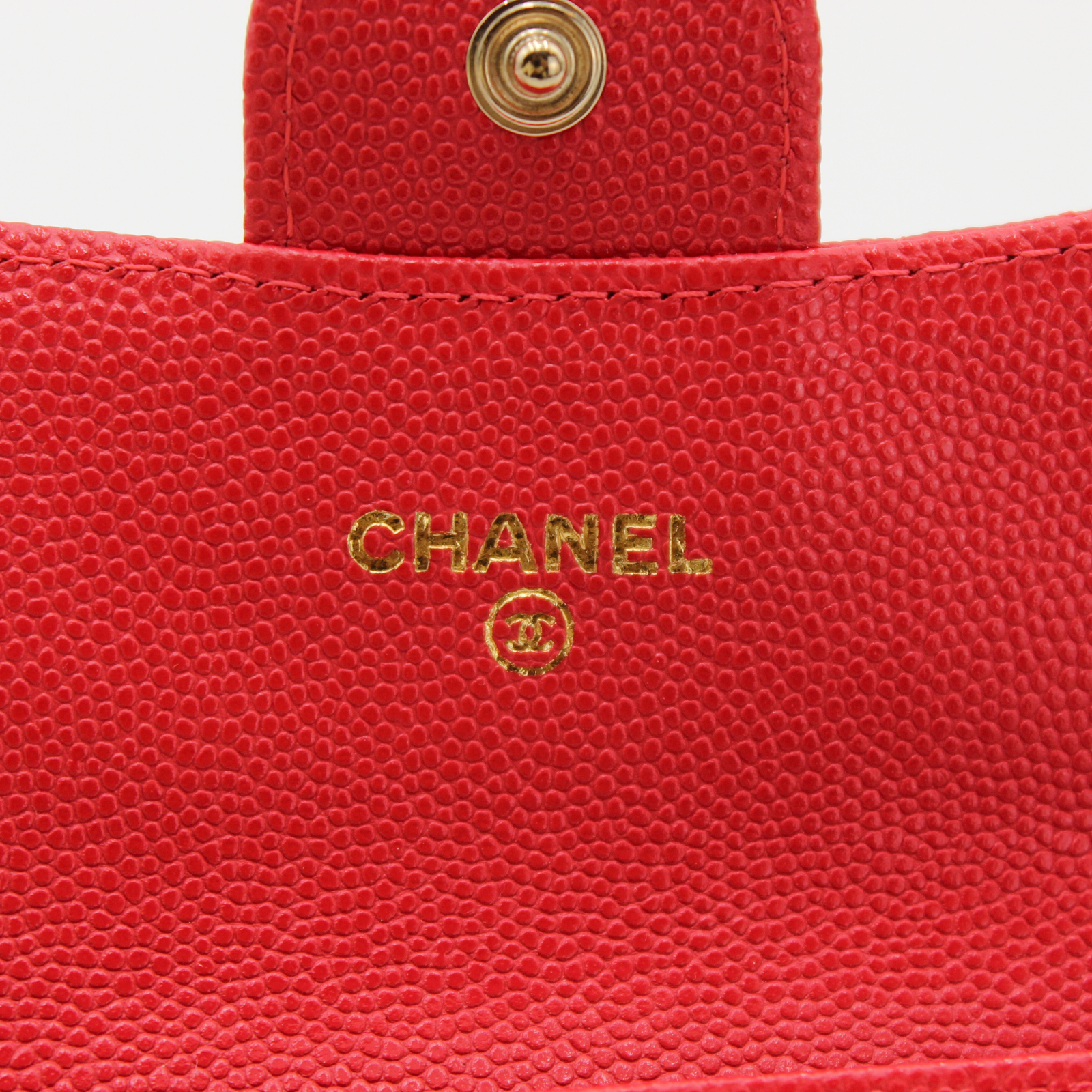 Timeless Classic Caviar Red Card Case