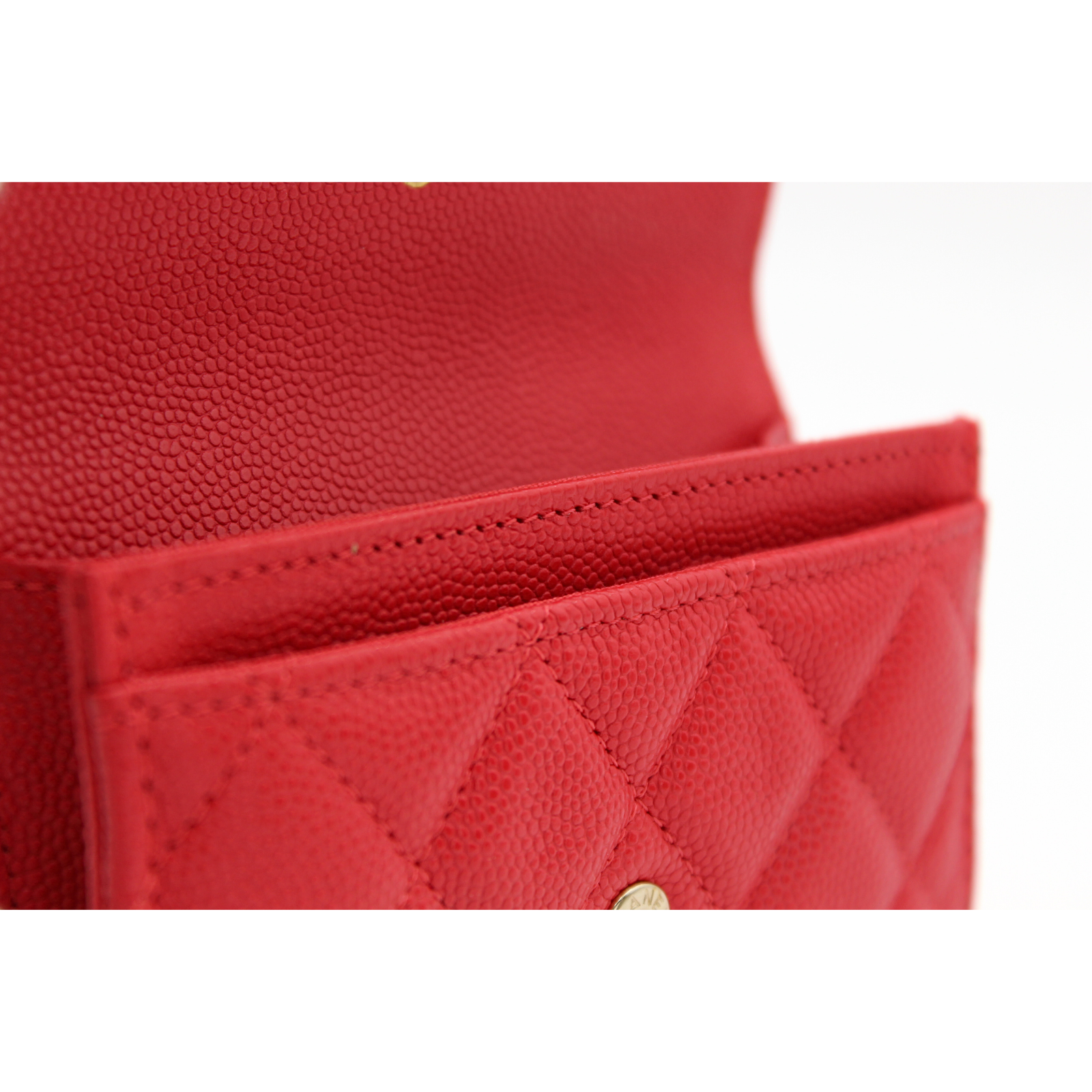 Timeless Classic Caviar Red Card Case
