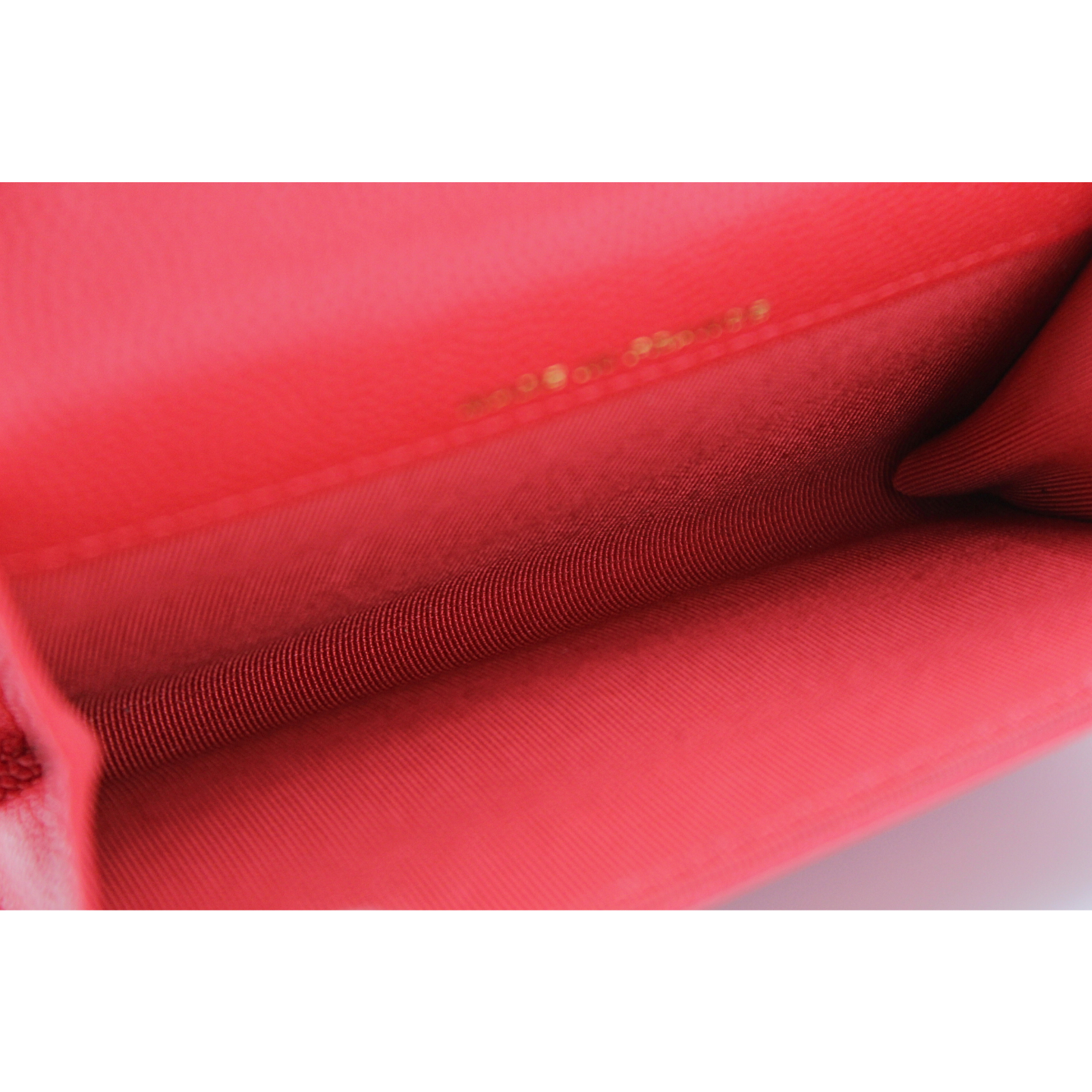 Timeless Classic Caviar Red Card Case