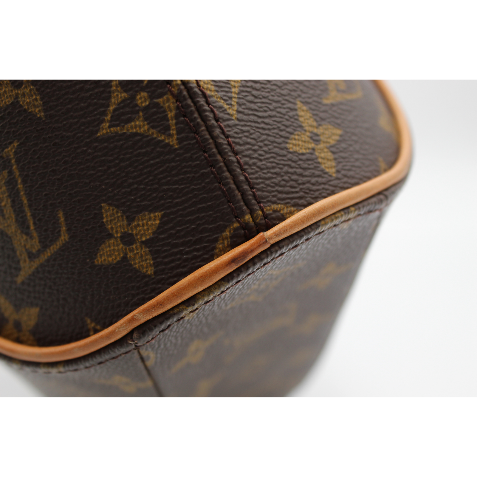 Ellipse PM Monogram Hand Bag