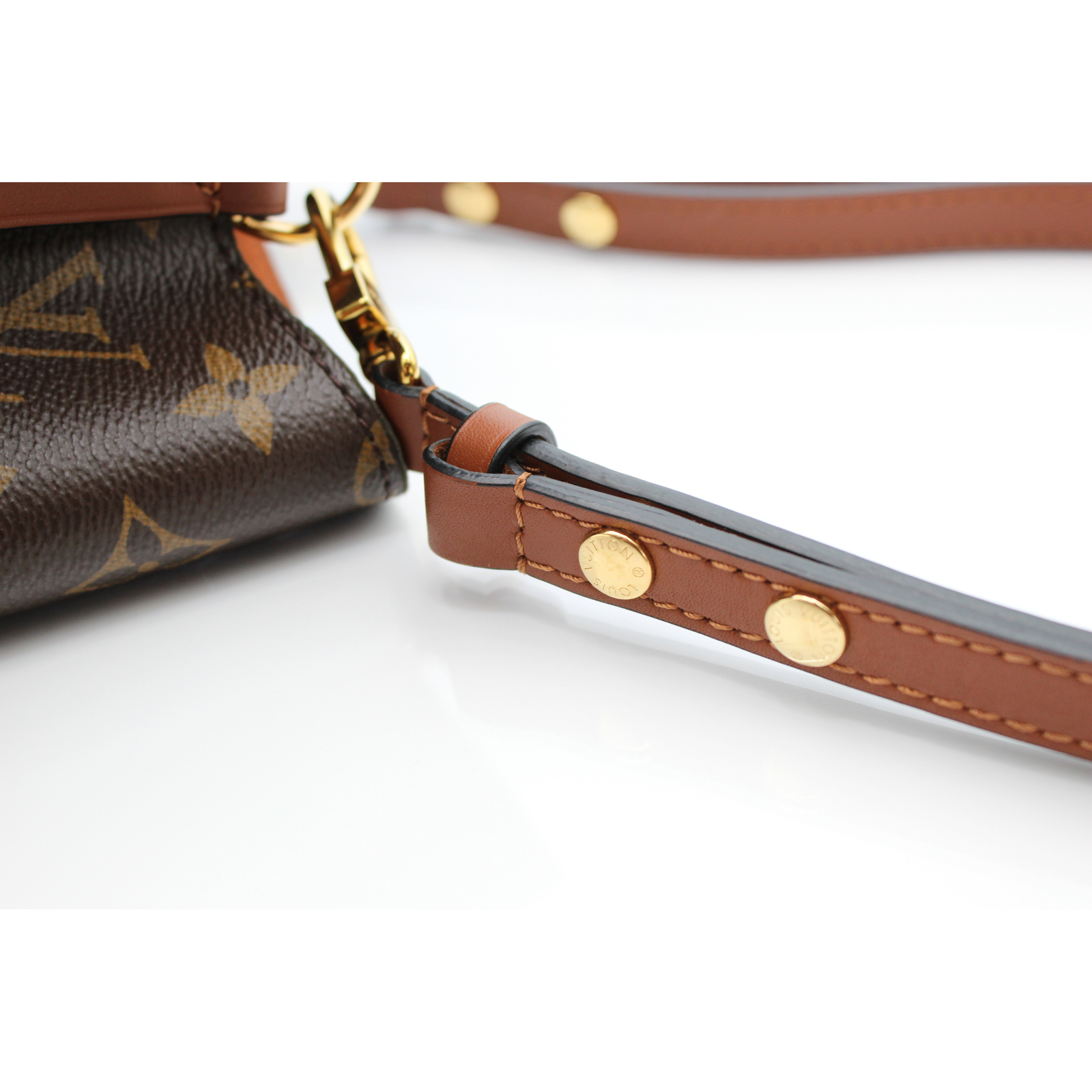 Neonoe MM Monogram Shoulder Bag