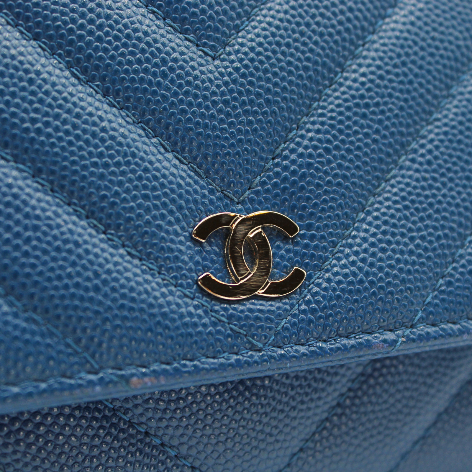 Timeless Classic Caviar Blue Wallet On Chain