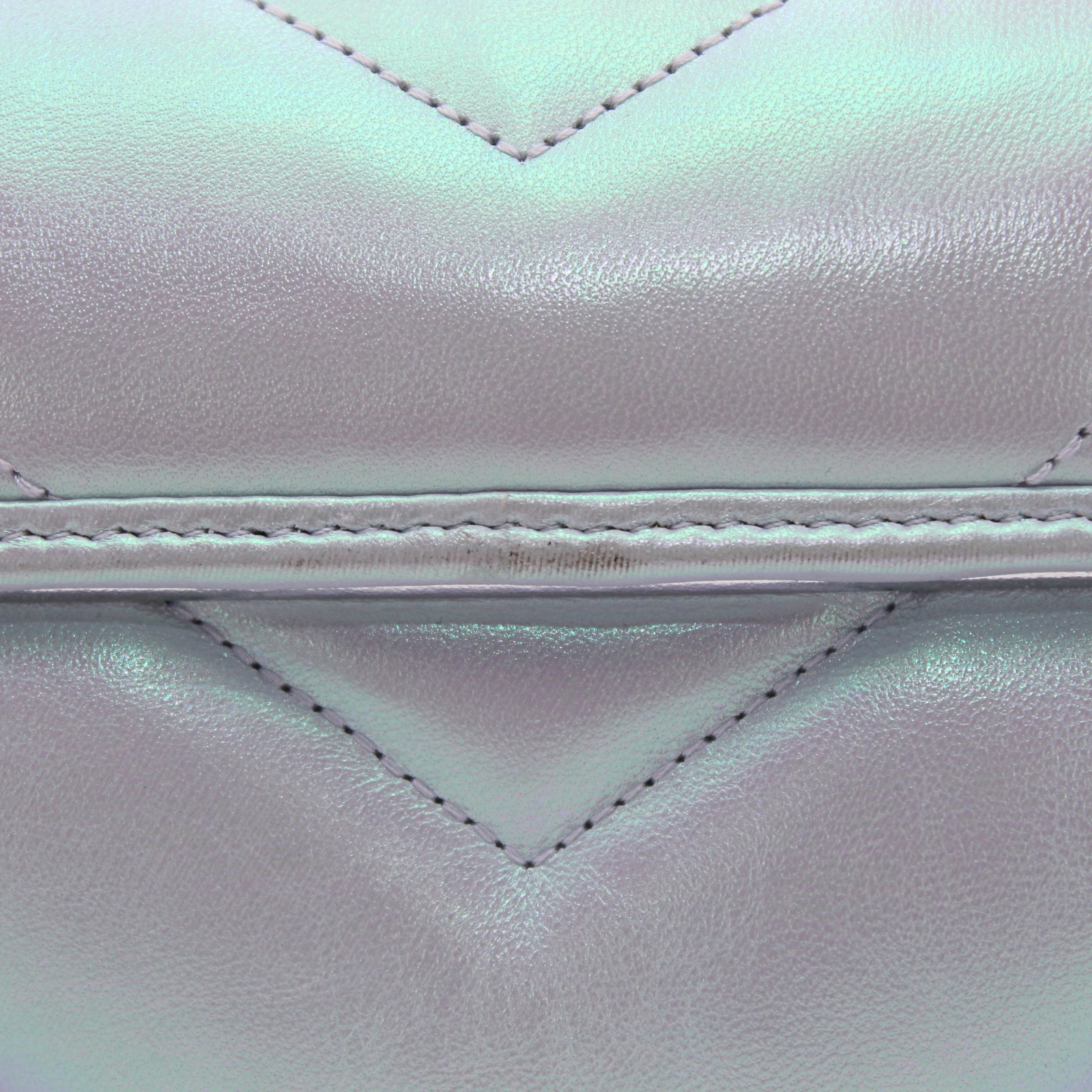 Medium GG Marmont Lamb Shoulder Bag