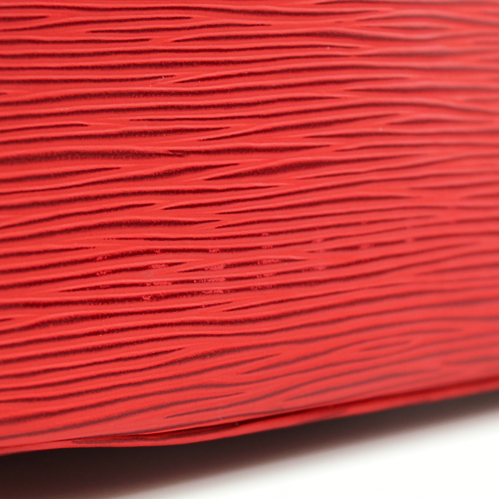 Petit Noe Epi Shoulder Bag