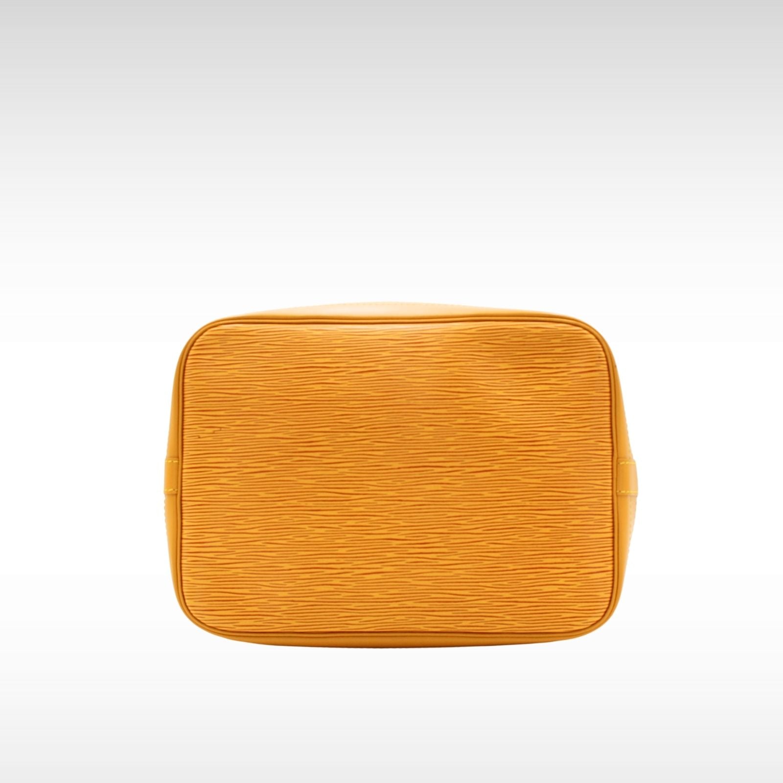 Noe Epi Shoulder Bag