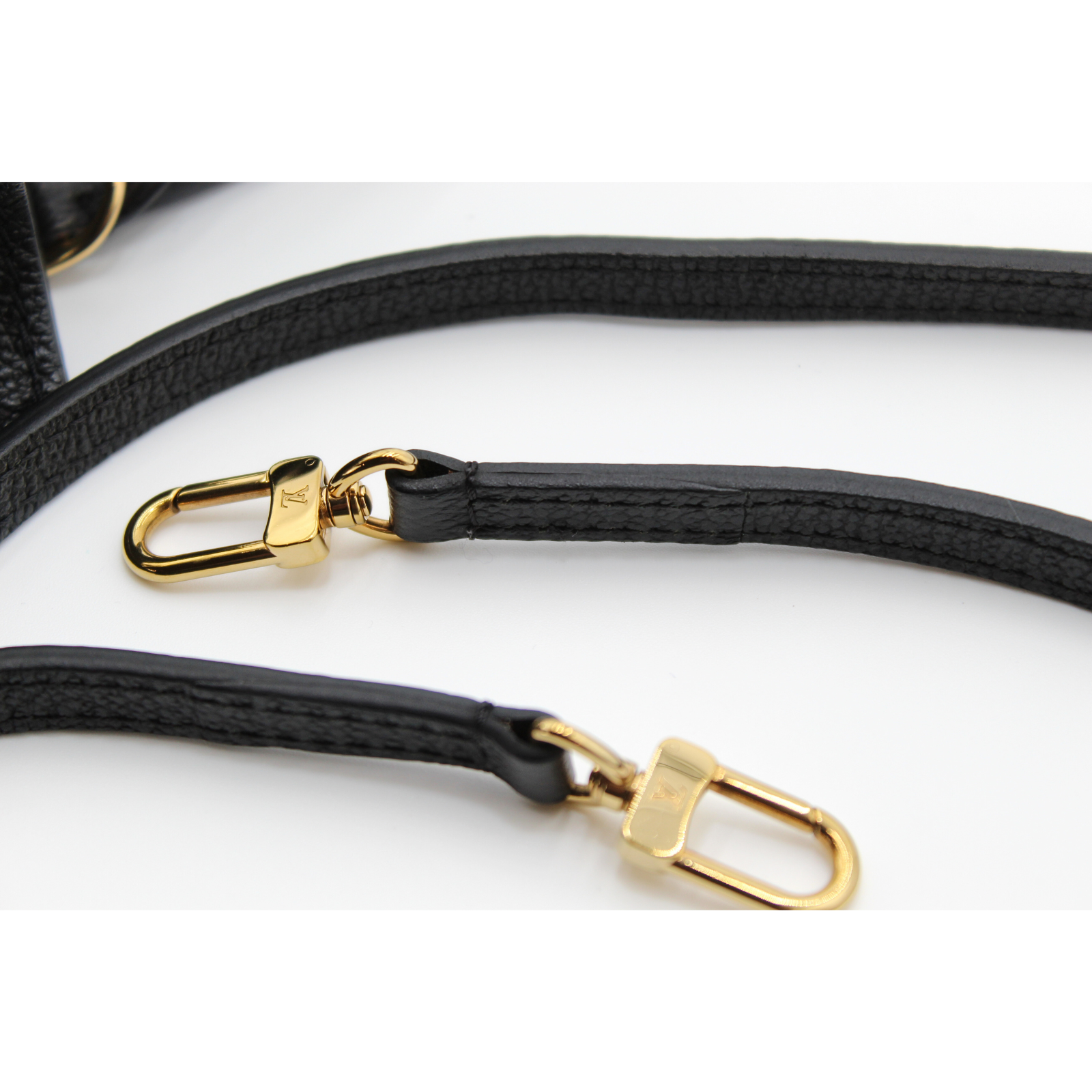 Petit Sac Plat Monogram Empreinte Hand bag