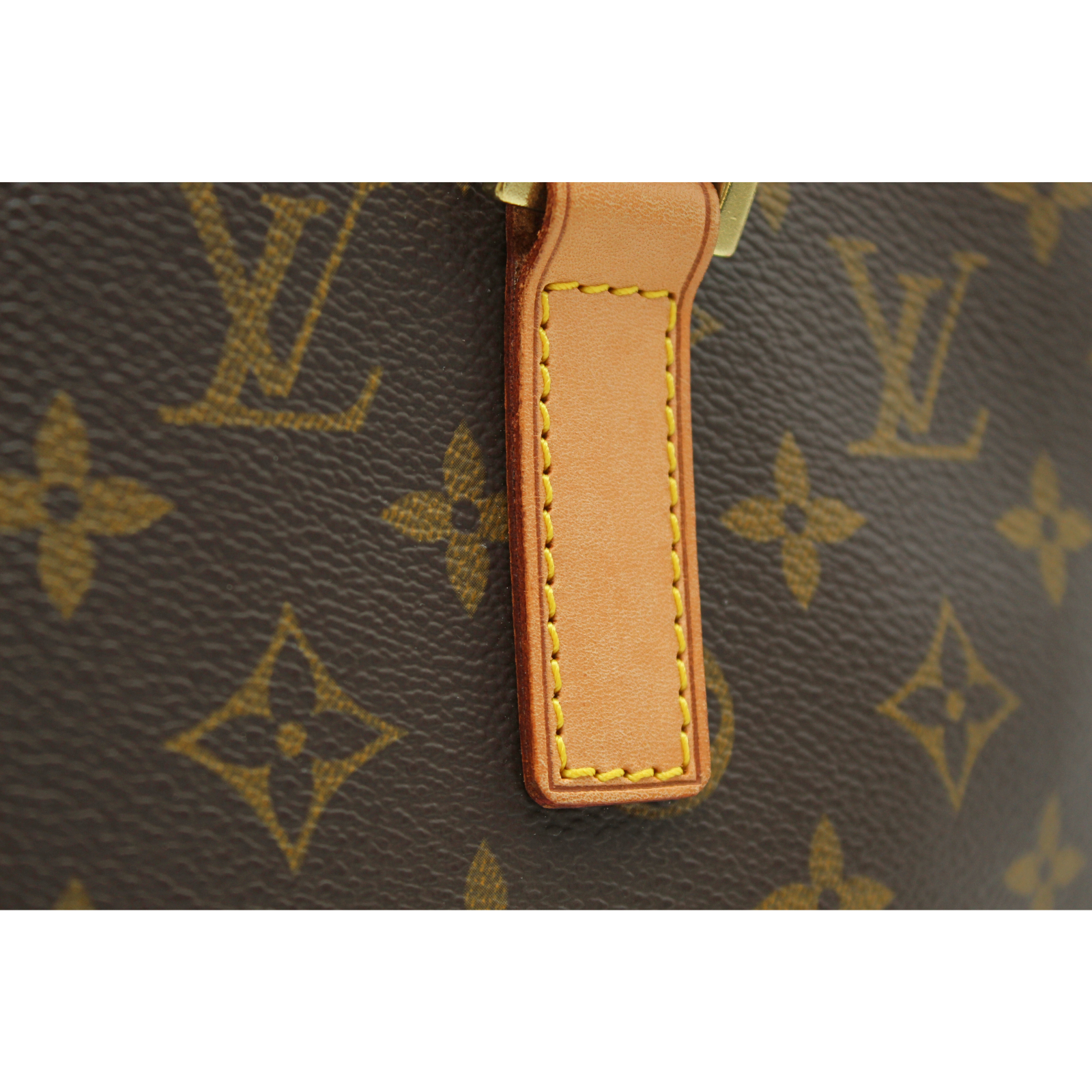 Vavin GM Monogram Shoulder bag