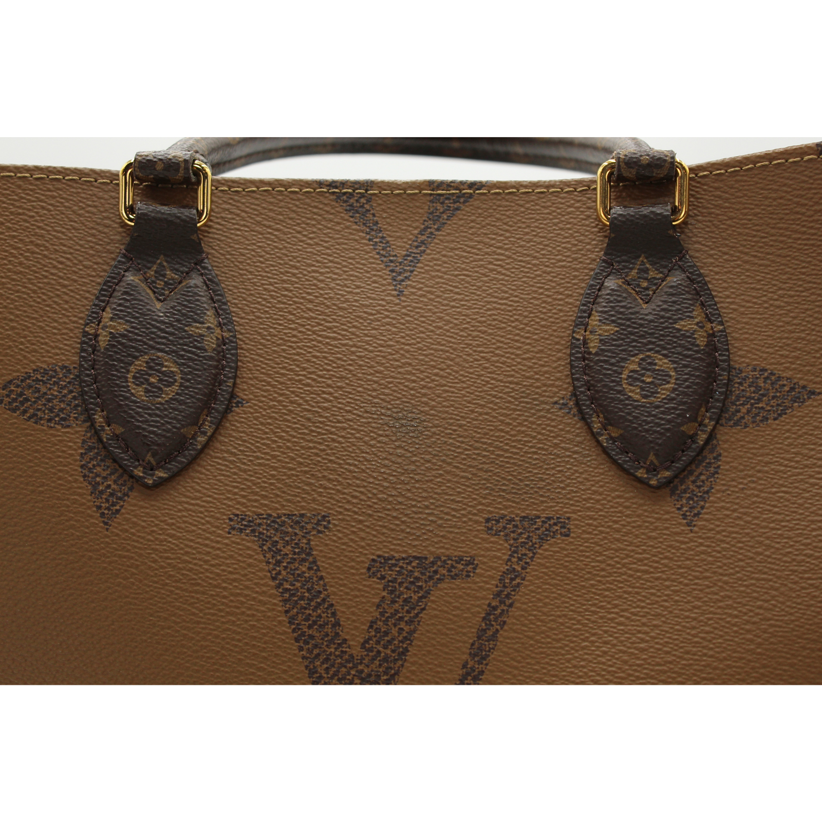 Onthego MM Monogram Giant Marron Hand Bag