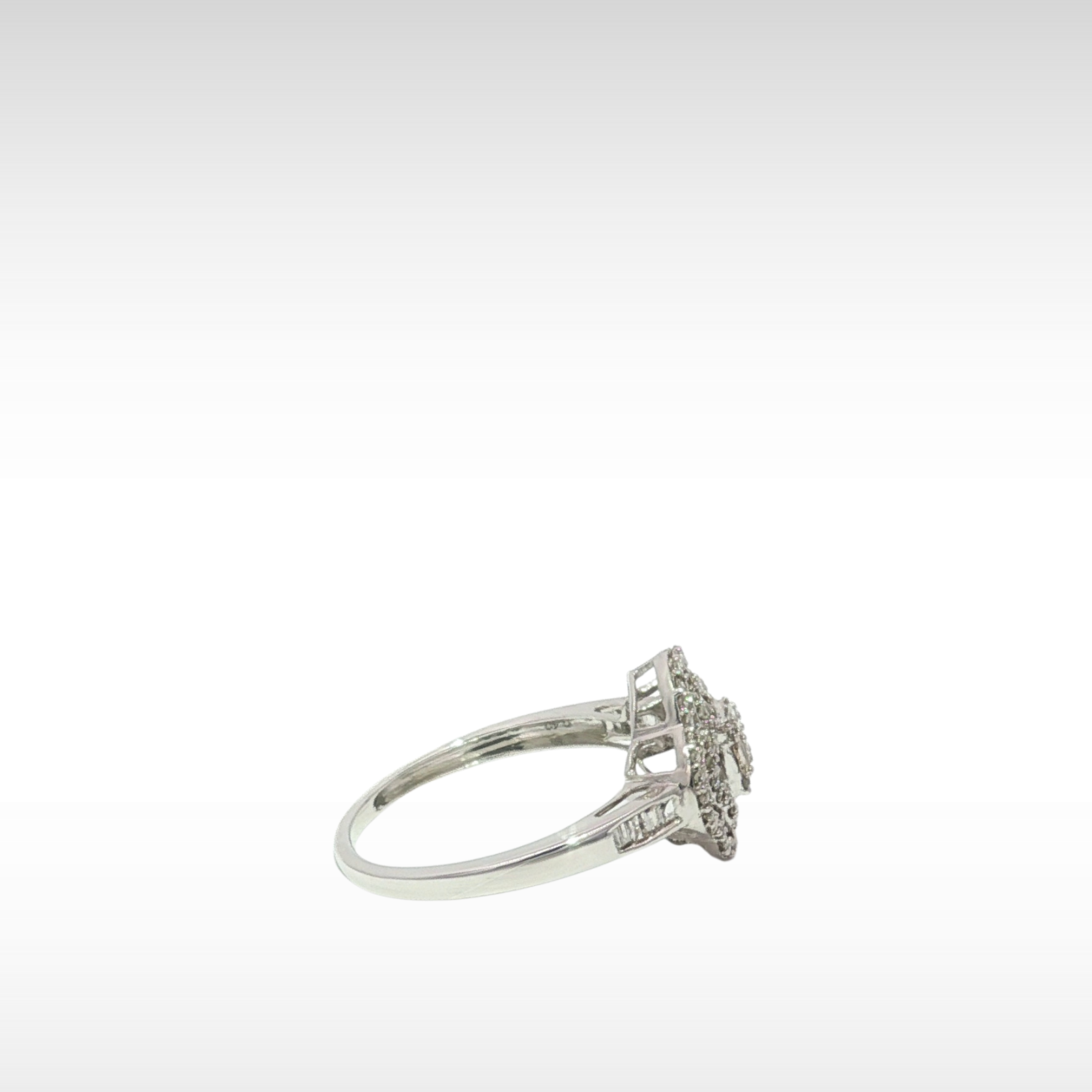 Diamond White Gold Ring 7.25