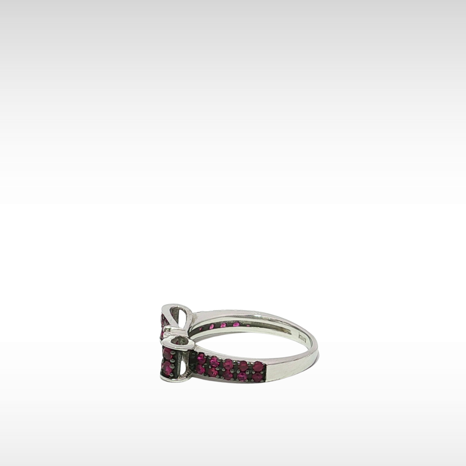 Ruby Diamond White Gold Ring 4.5