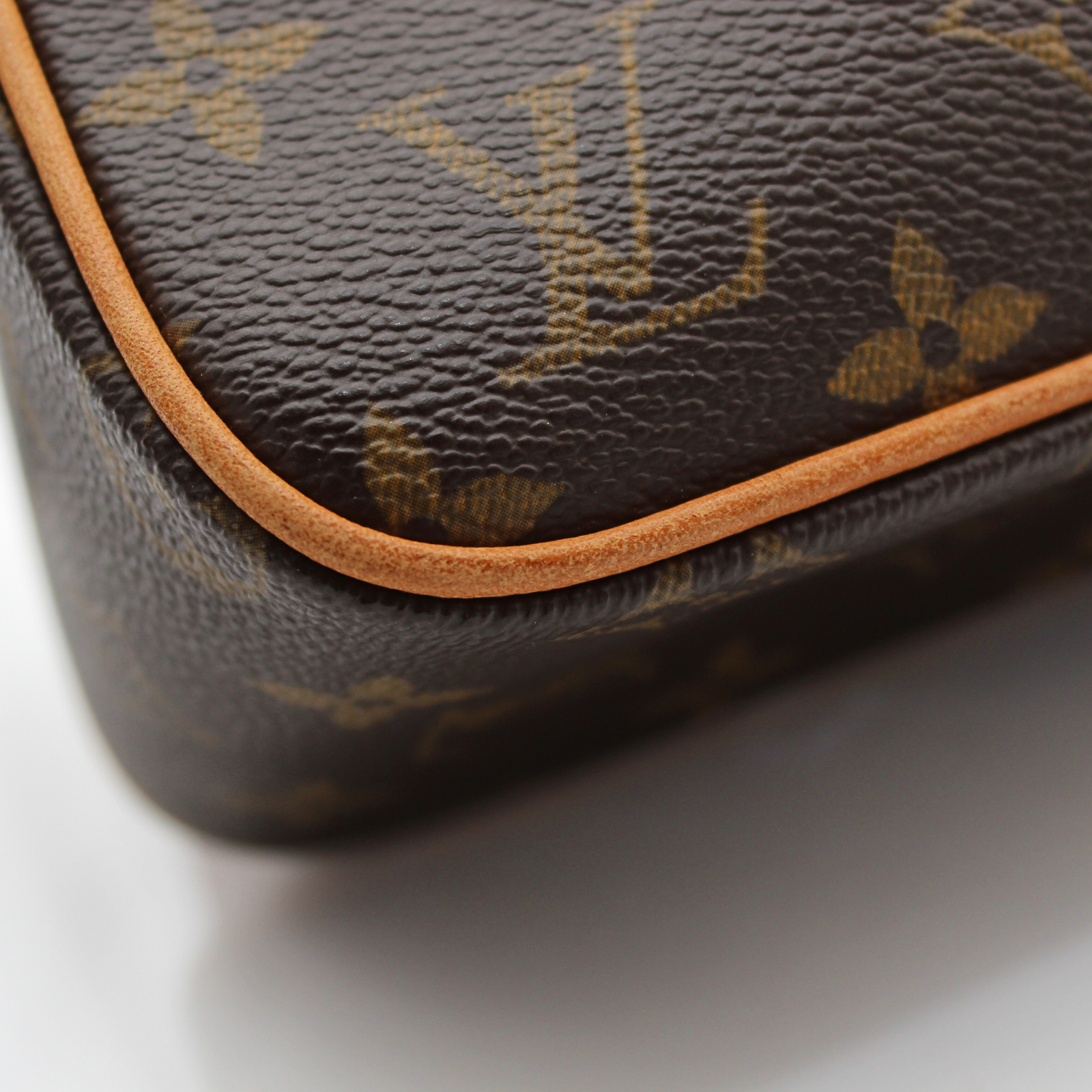 Viva Cite MM Monogram Shoulder Bag