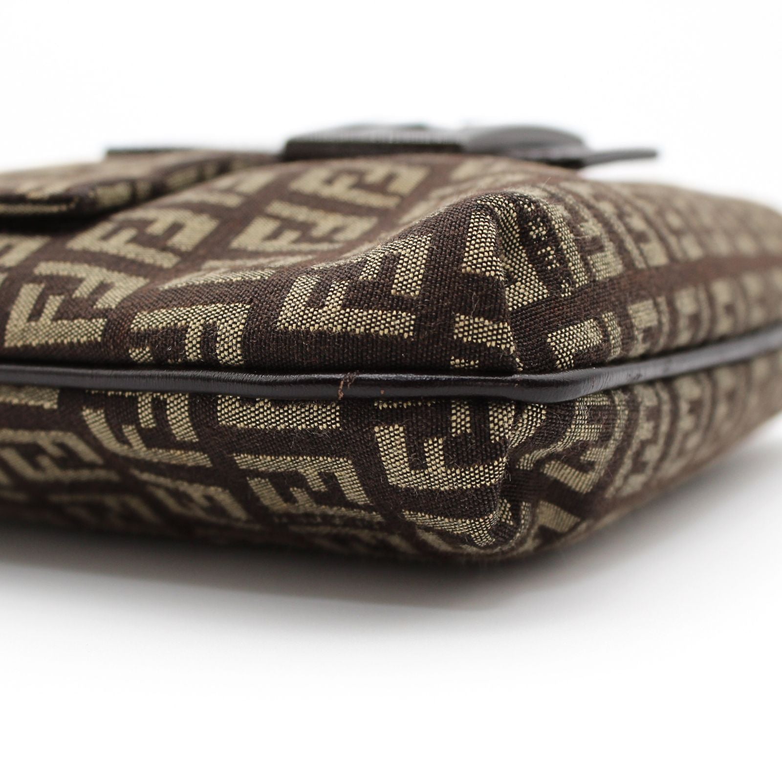 Zucchino Canvas Crossbody Bag