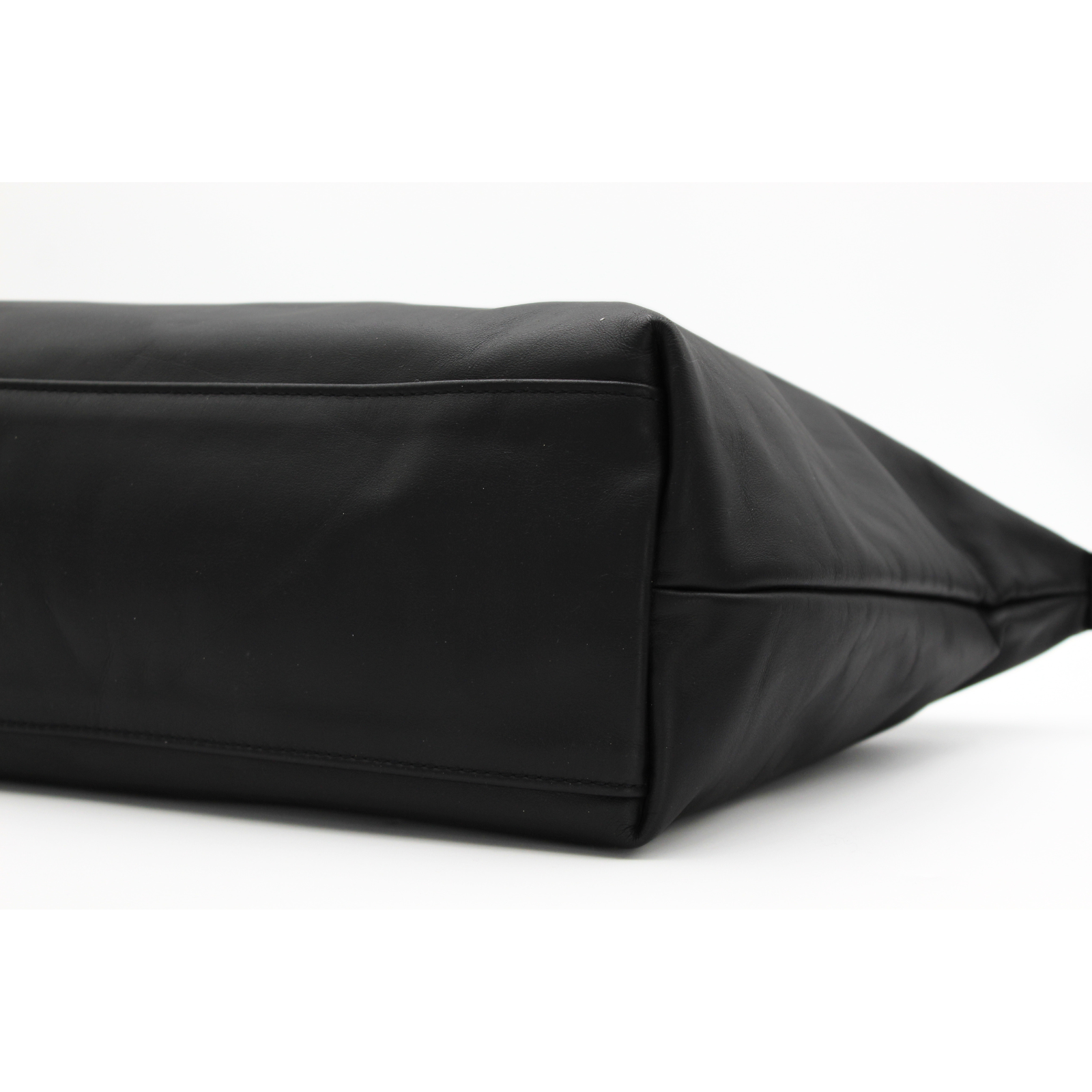 Le Pliage XL Calf Handbag