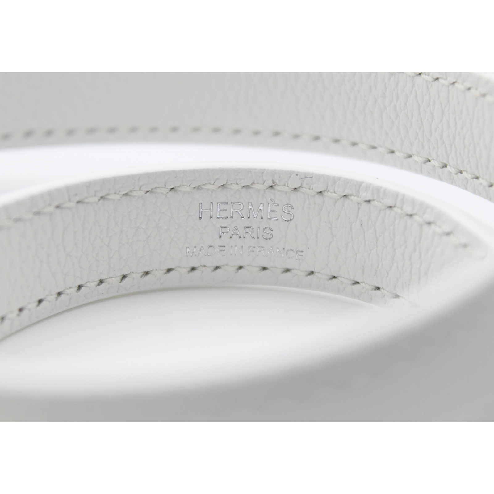 Kelly 28 Evercolor White