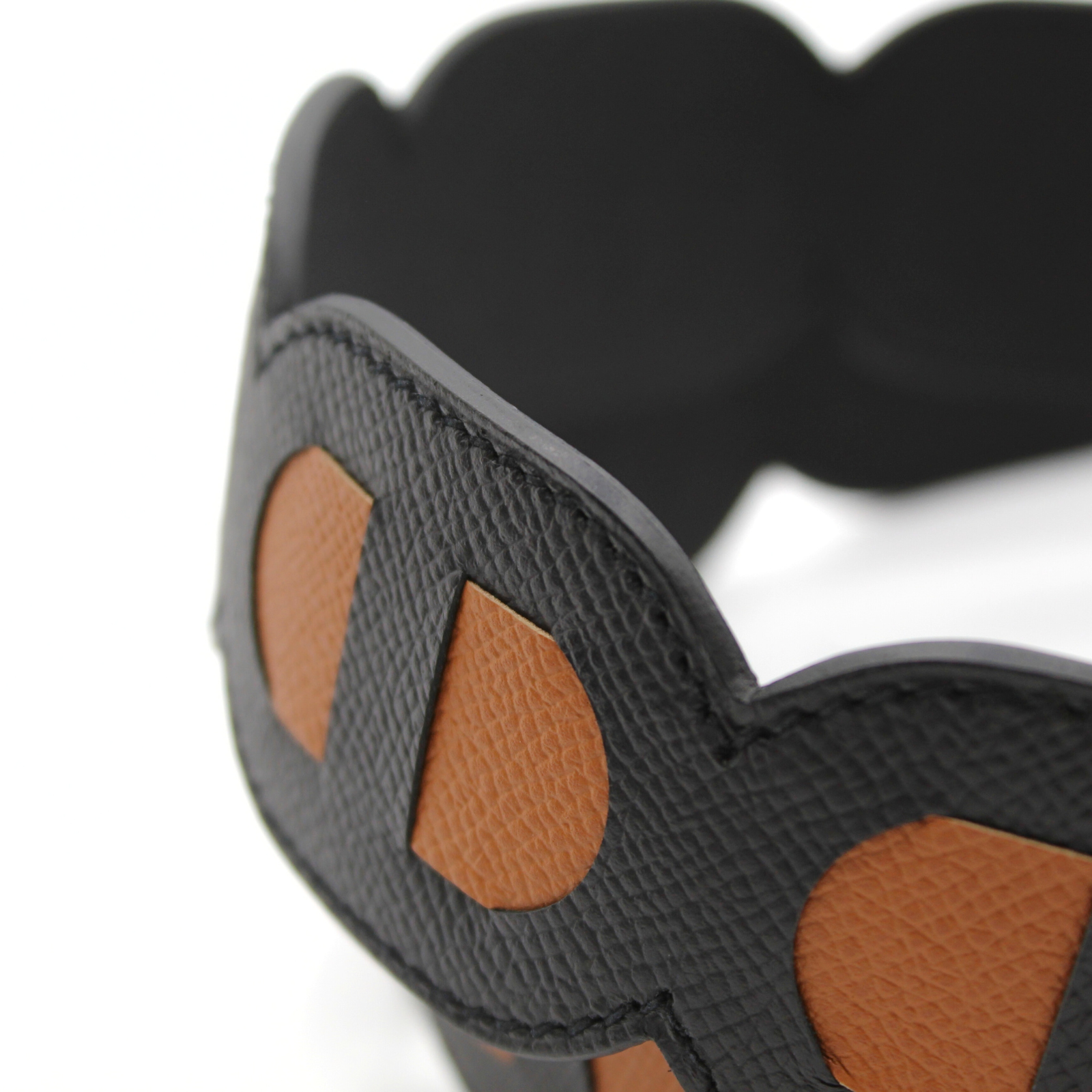 Maillons Epsom Black Strap