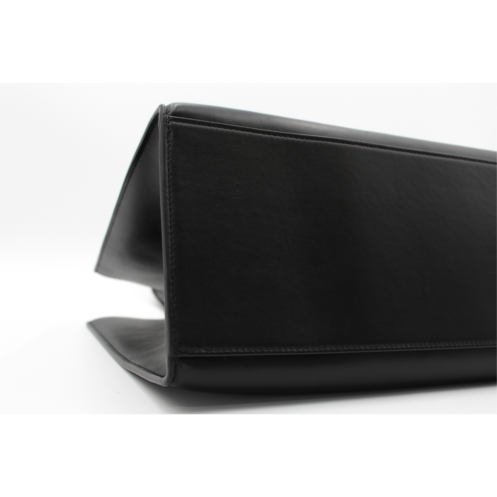 Cabas 16 Calf Black Tote Bag