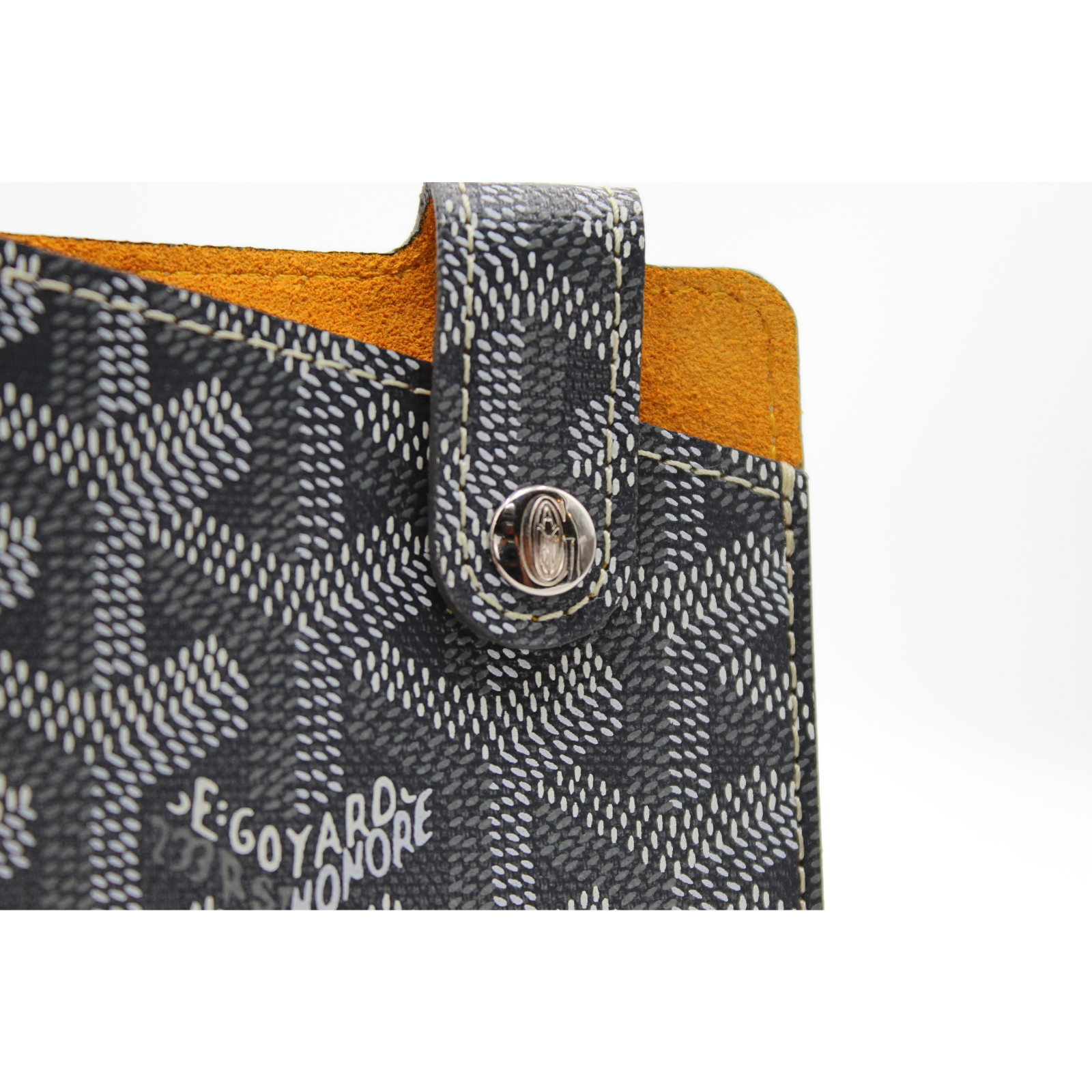 Montmarte GM Gray Glasses Case