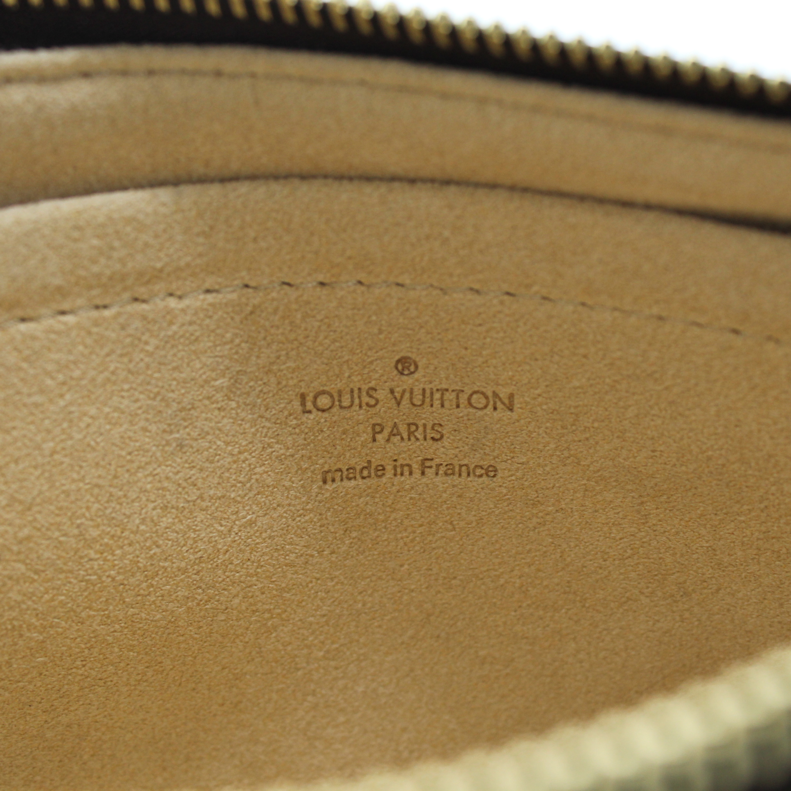 Pochette Milla MM Monogram Pouch