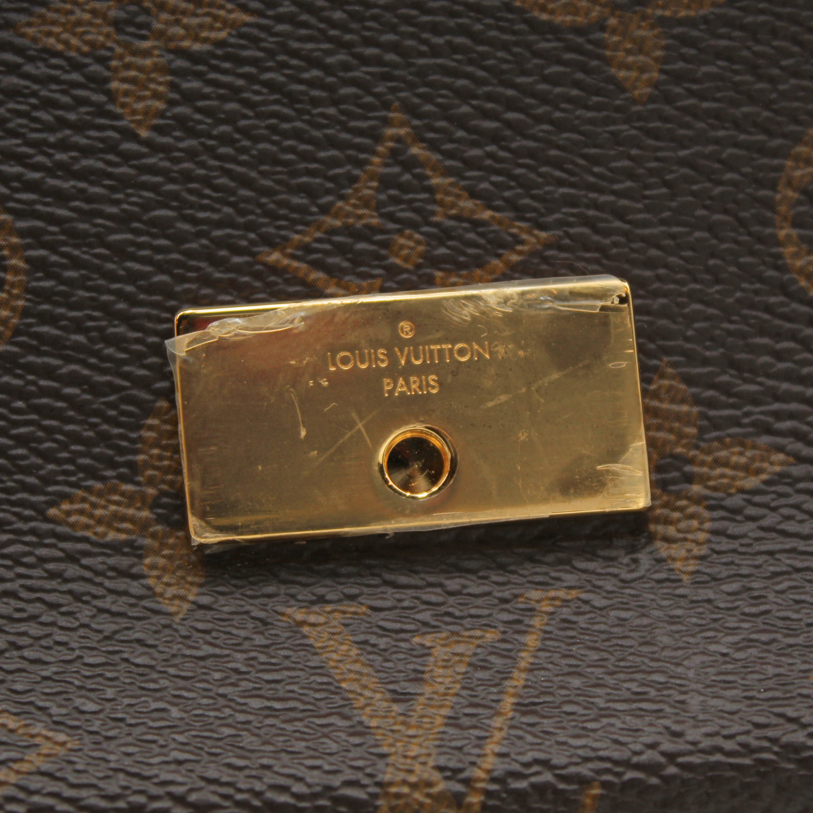 Pochette LV Thelma Monogram Shoulder Bag