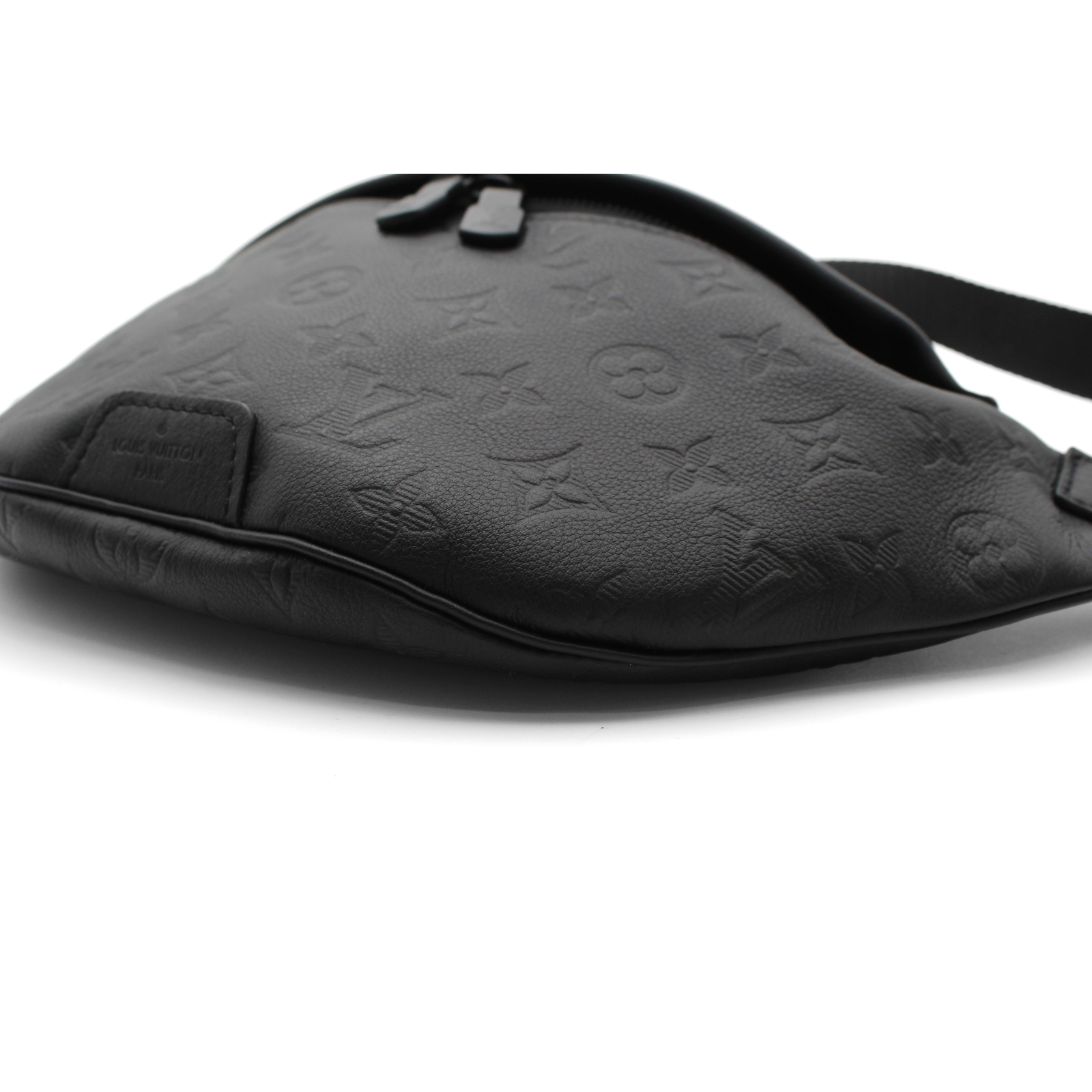 Discovery Bum Bag PM Monogram Shadow Belt Bag