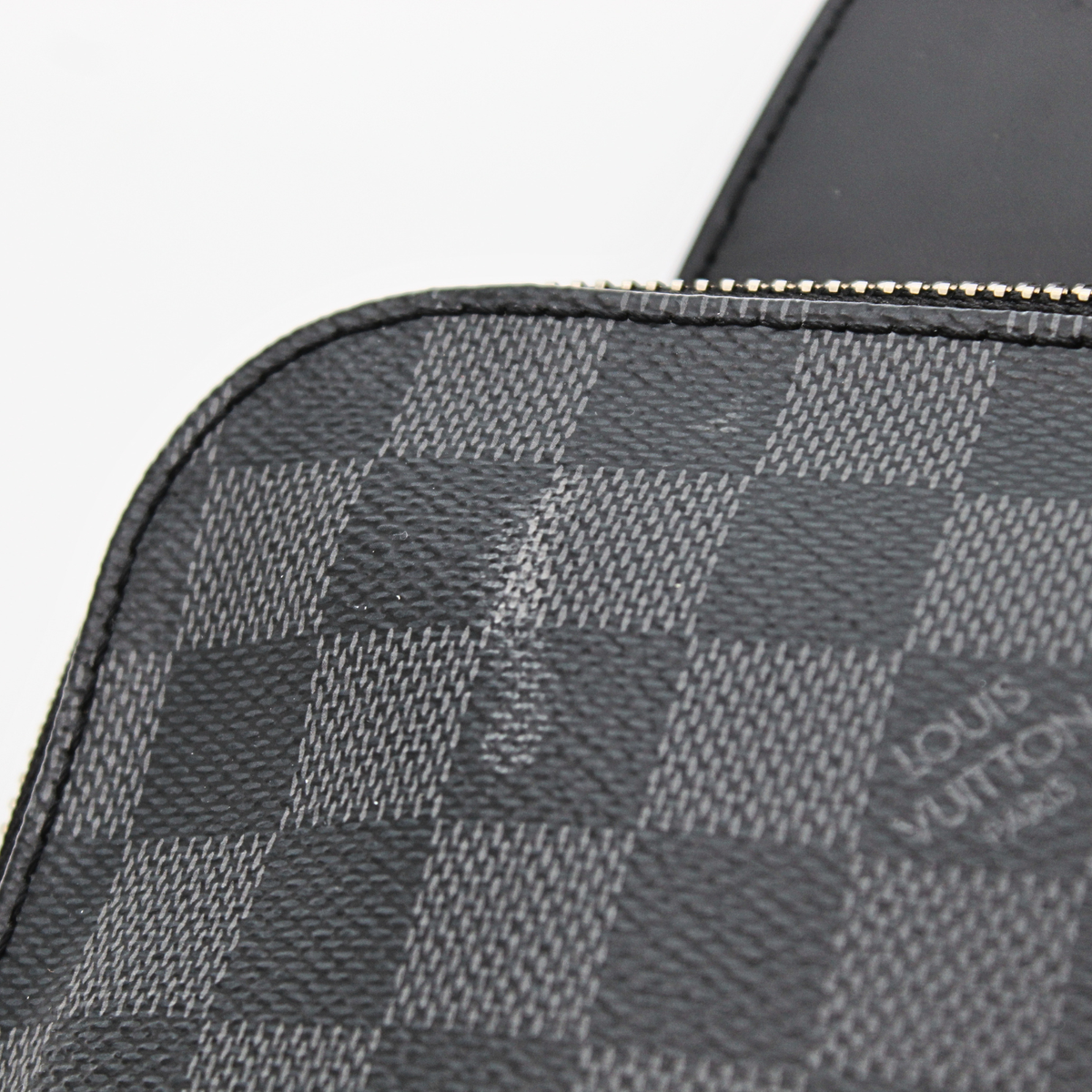 Avenue Sling Damier Graphite Crossbody Bag