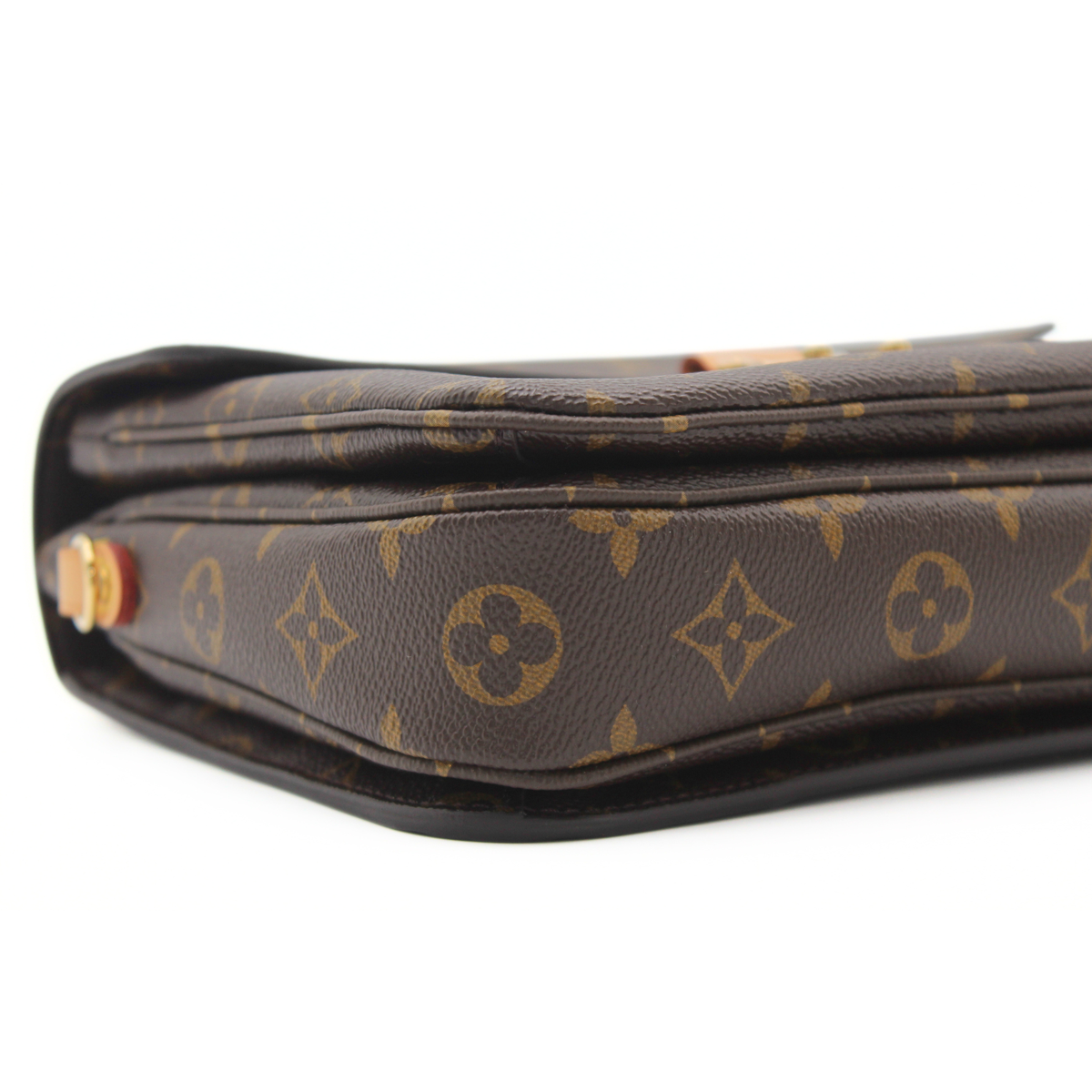 Pochette Metis MM Monogram Handbag