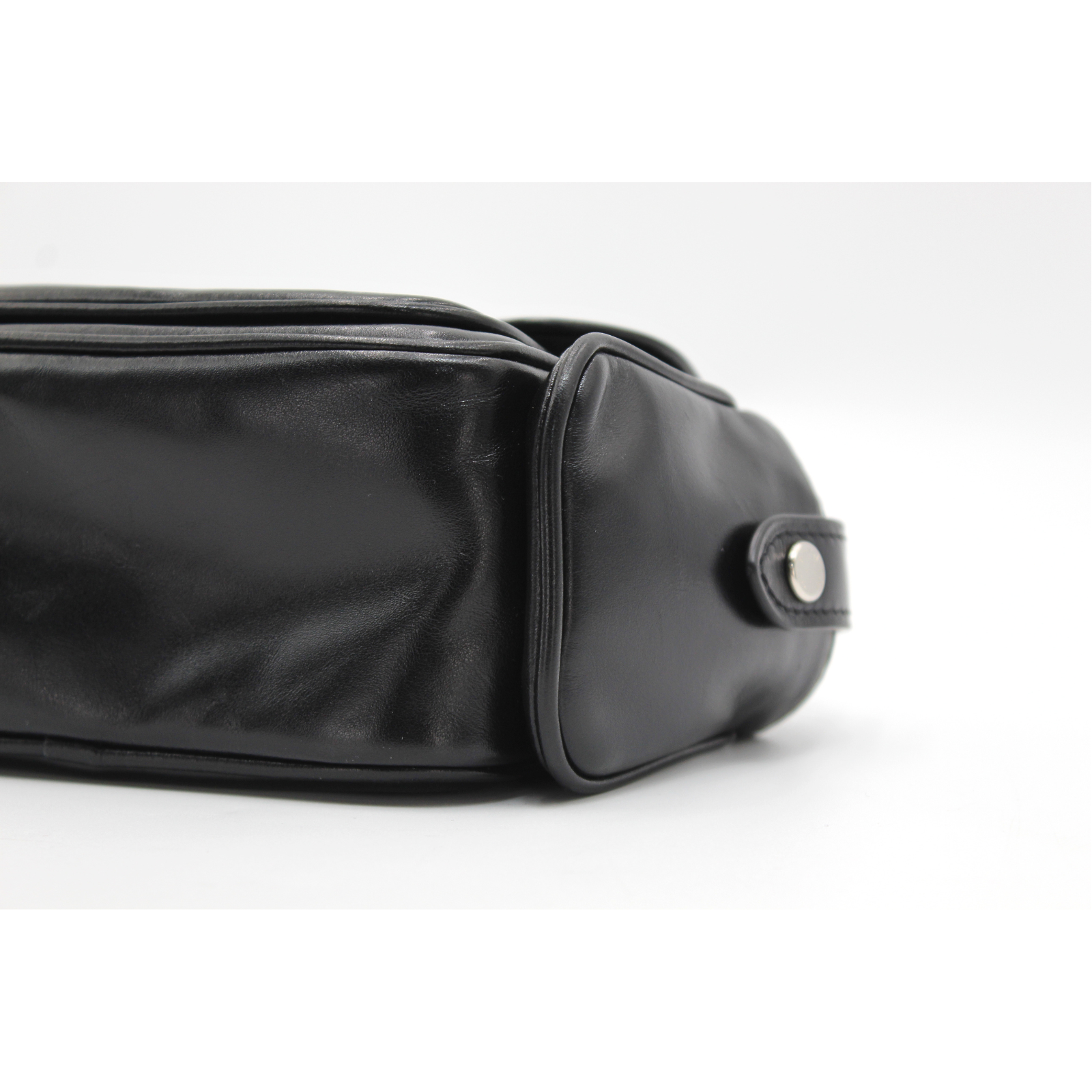 Cargo Wearable Wallet Calf Black Wallet on Chain